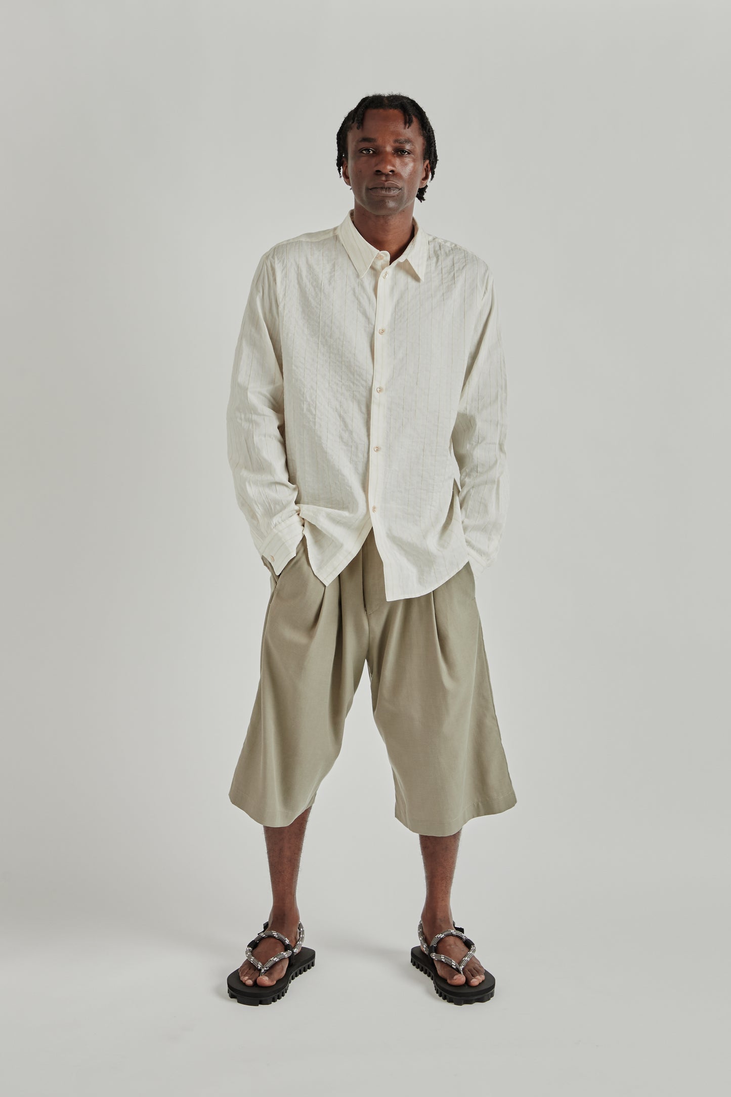 A Kind Of Guise SS26 Fulvio Shirt structured natural stripe0898