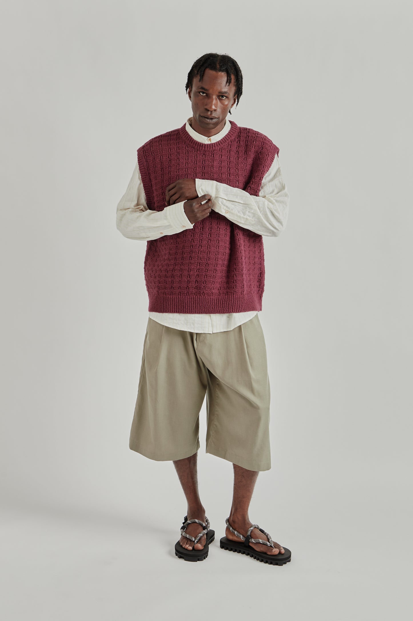 A Kind Of Guise SS26 Tembe Knit Vest aubergine cotton boucle0917