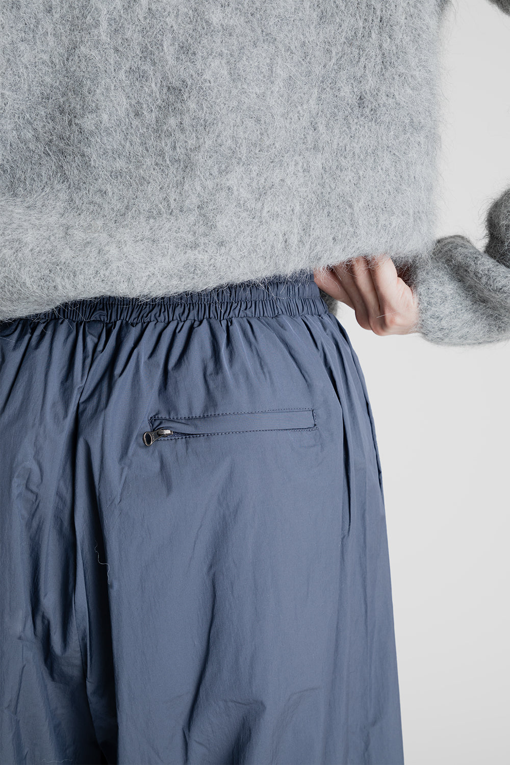 Amomento Padded Shirring Pants in Charcoal