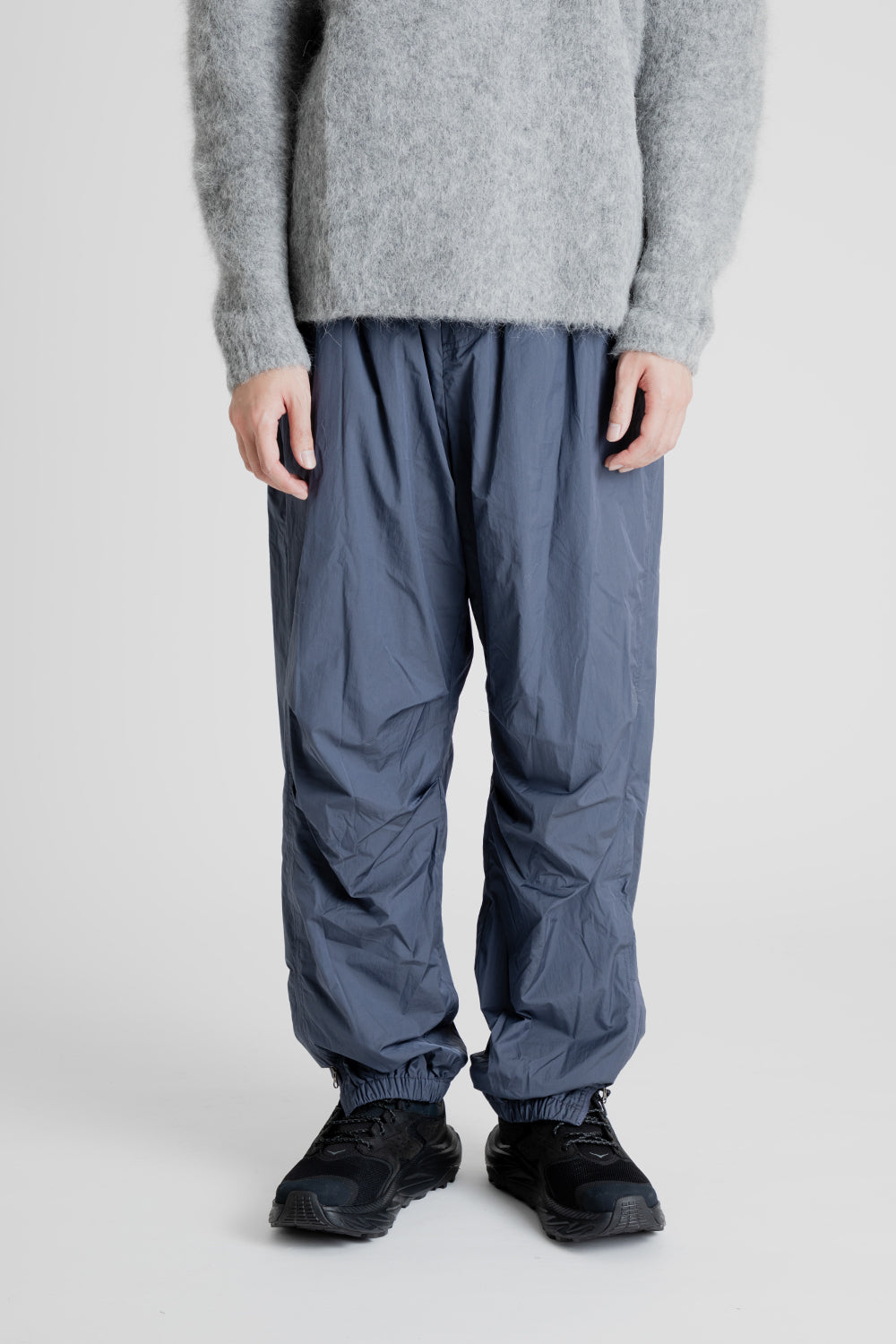 Amomento Padded Shirring Pants in Charcoal