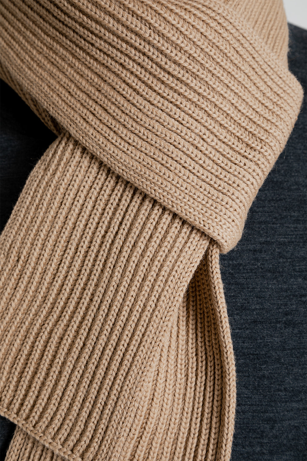 Andersen-Andersen Short Scarf in Camel