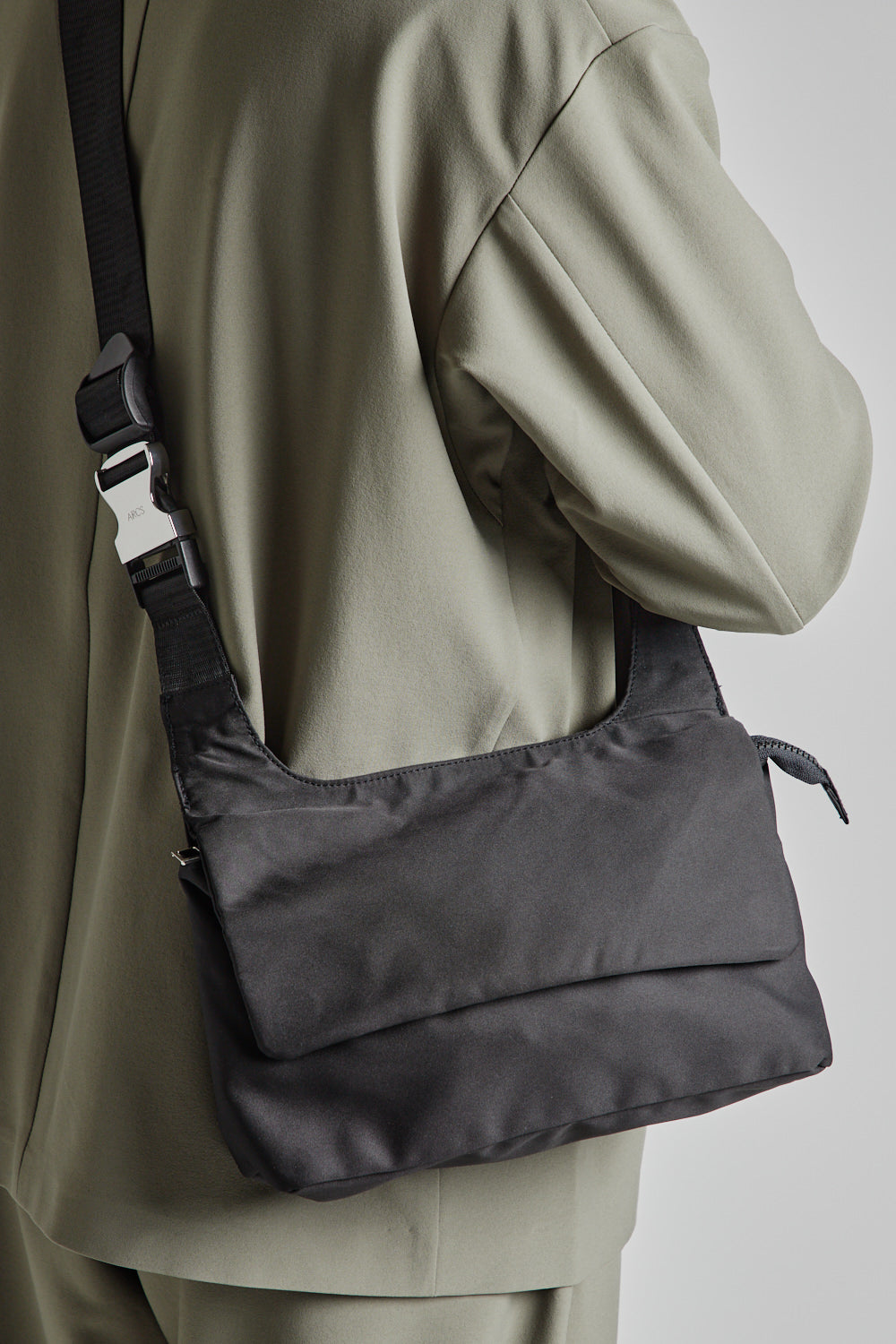 Club Crossbody - Black - Wallace Mercantile Shop