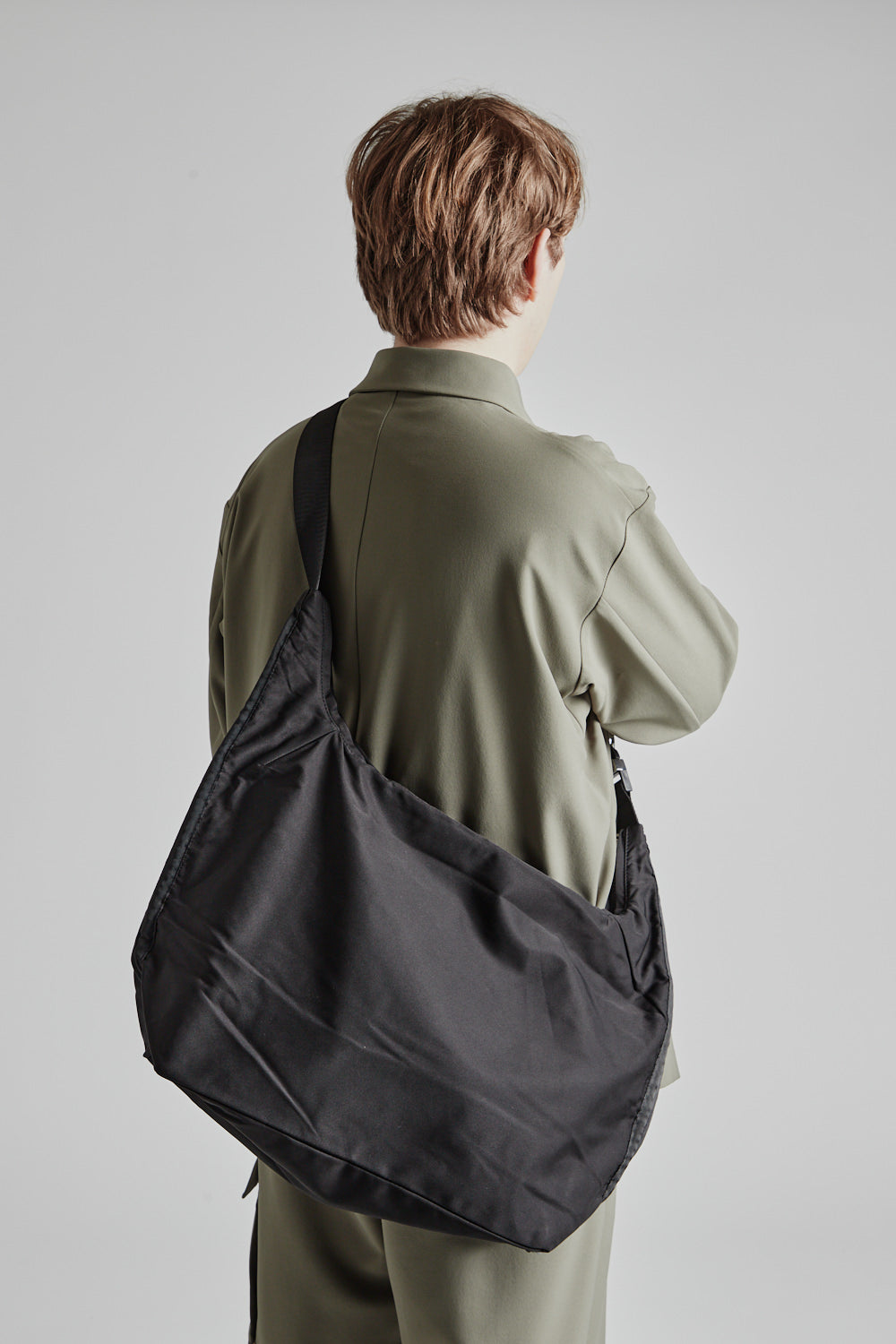 Arcs Hey Sling Bag in Black | Wallace Mercantile Shop