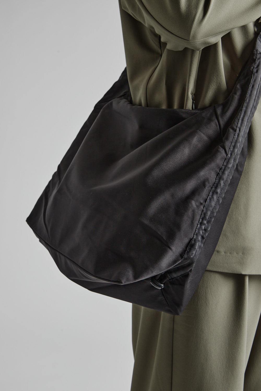 Hey Sling Bag - Black - Wallace Mercantile Shop