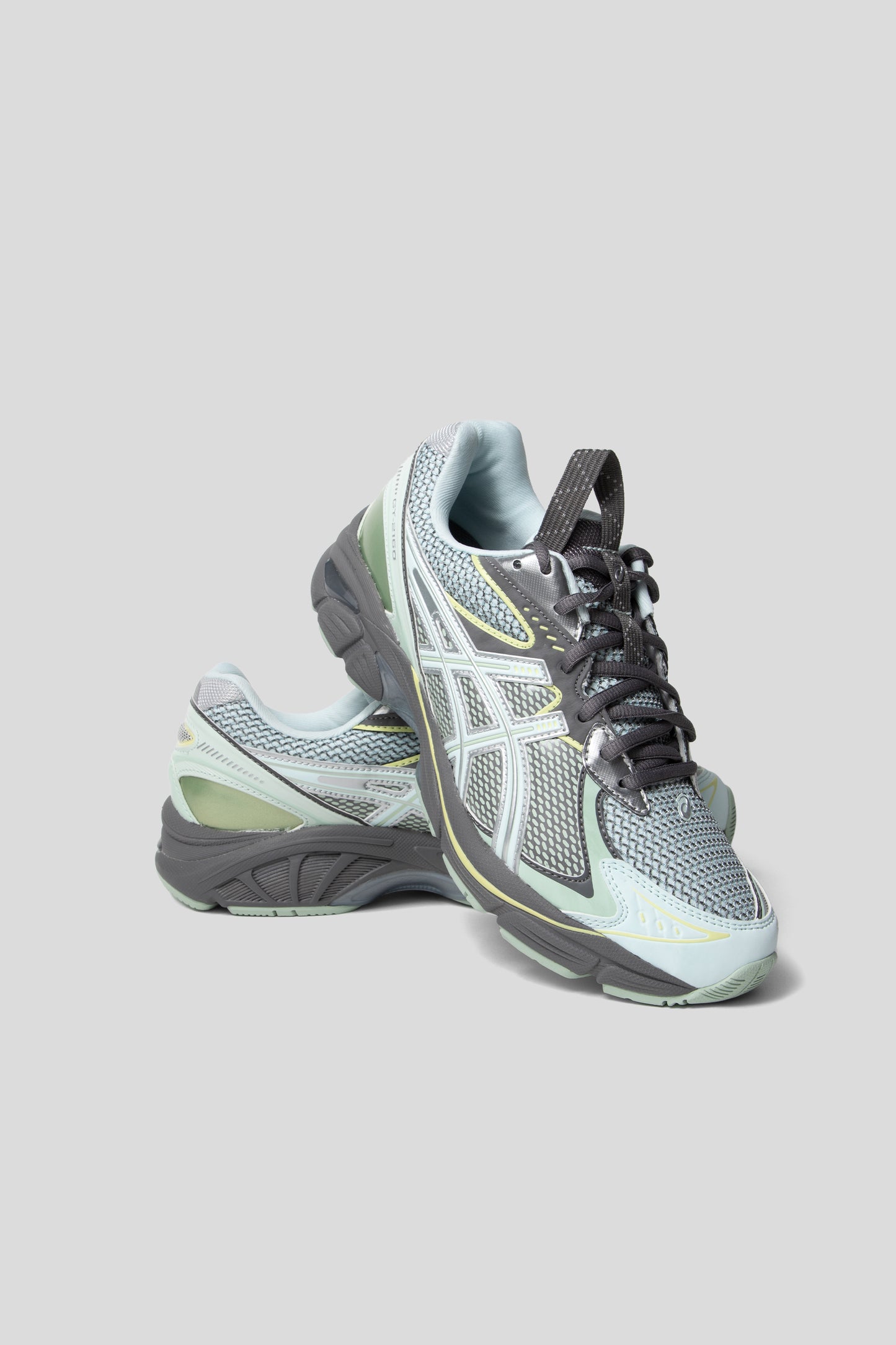 Asics UB6-S GT-2160 in Arctic Blue and Carbon.