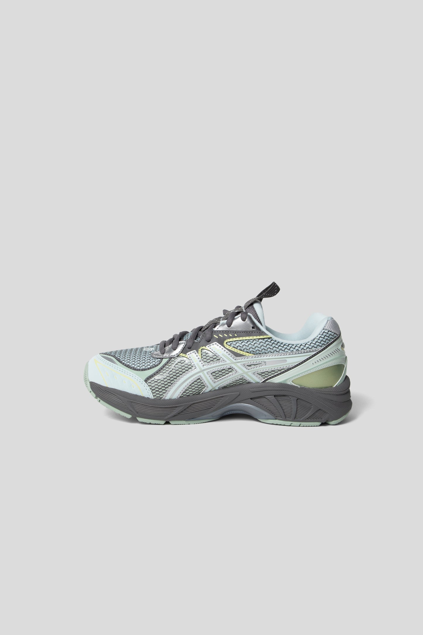 Asics UB6-S GT-2160 in Arctic Blue and Carbon.