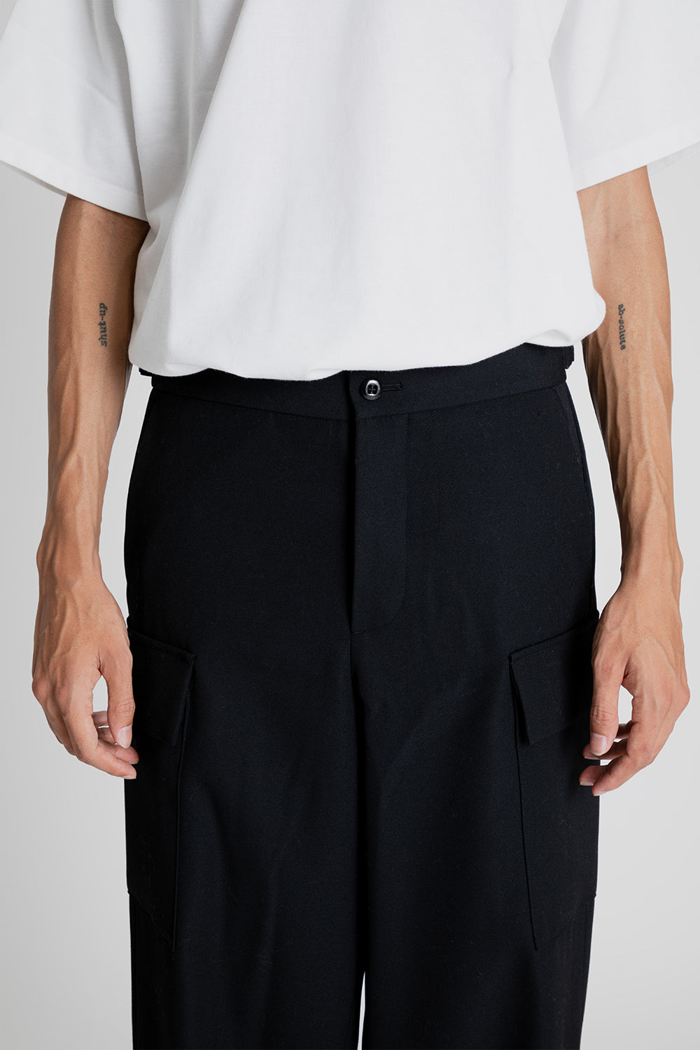 ATON Back Satin Field Cargo Pants in Black