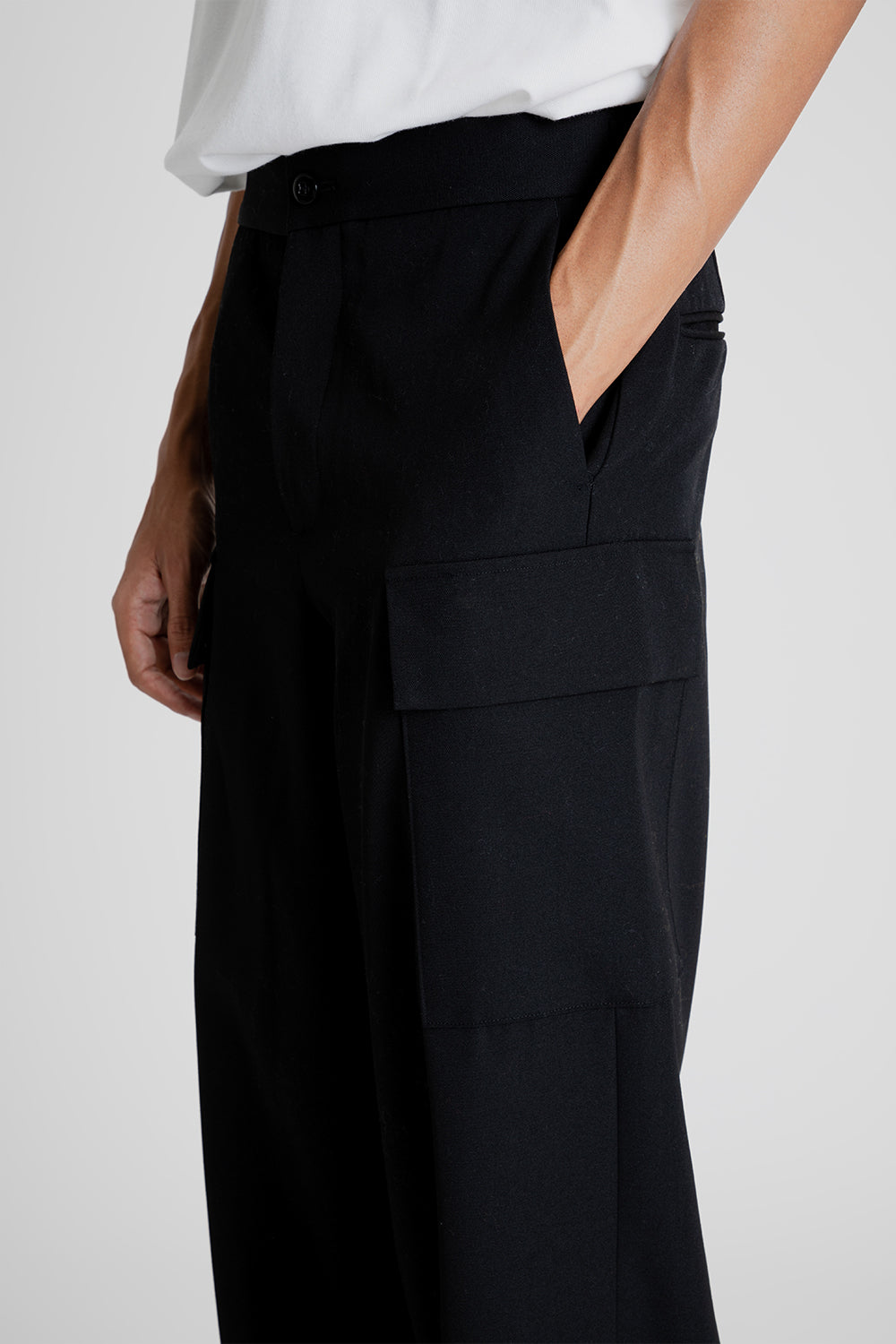 ATON Back Satin Field Cargo Pants in Black