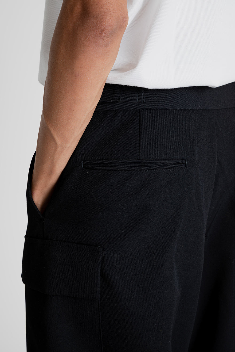 ATON Back Satin Field Cargo Pants in Black