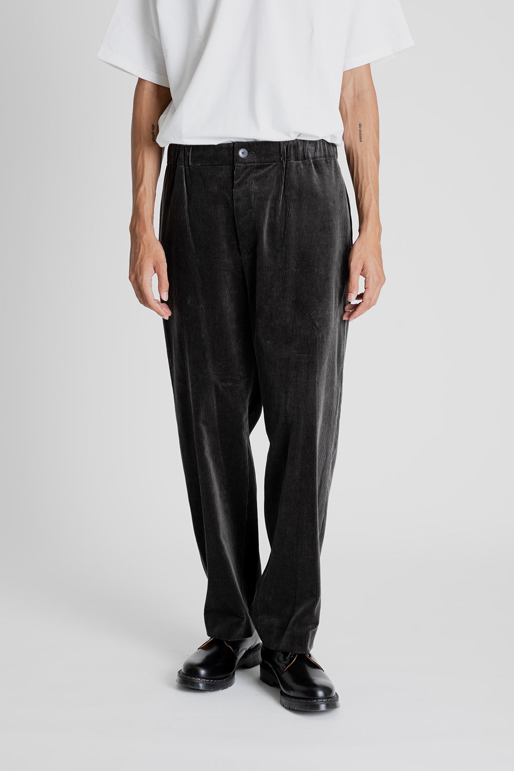 ATON Suvin Corduroy Easy Wide Pants in Charcoal Gray