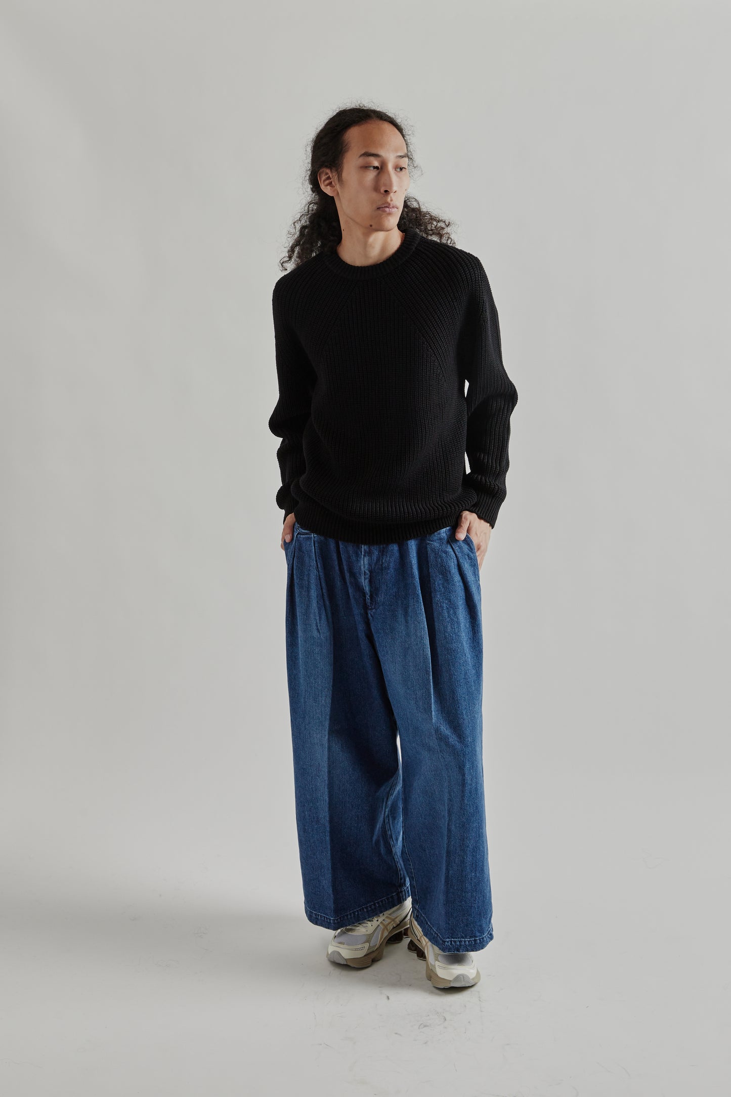 Batoner FW25 Signature Crewneck Black 9