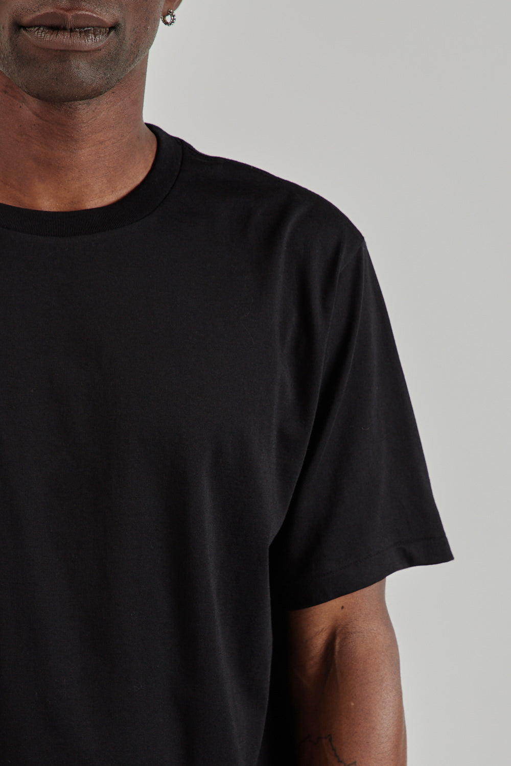 Batoner SS25 Royal Organic Cotton T Shirt Black 08