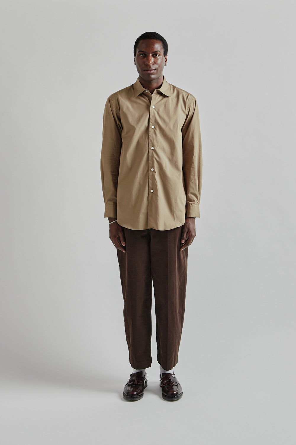 Blurhms Chambray Classic Shirt Olive Beige 1 311d018b-4b95-4457-8141-0b97bfbd7db7