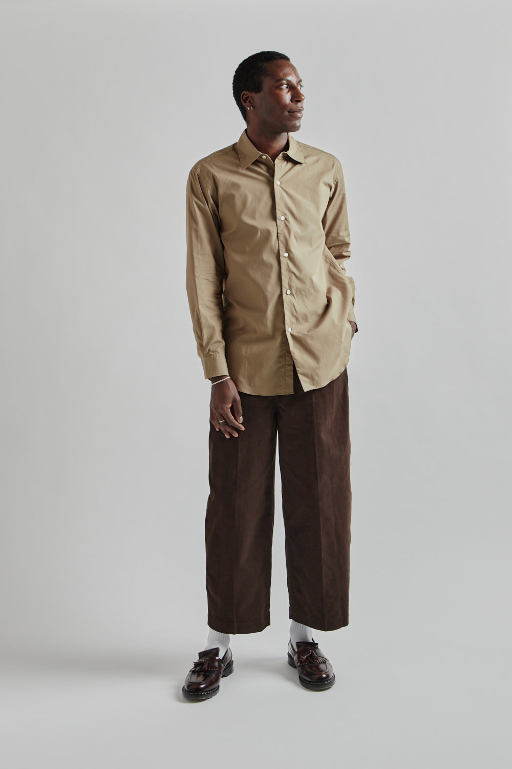 Blurhms Chambray Classic Shirt Olive Beige 9 31a84793-7ed3-4fe4-b50f-a10d361e4b3e