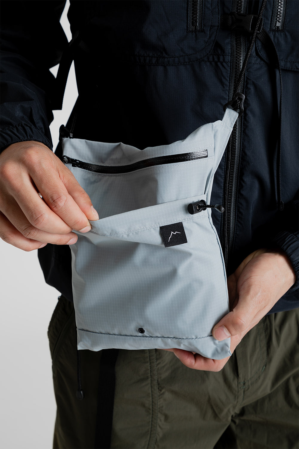 Cayl Seorak 3 Light Solid in Grey