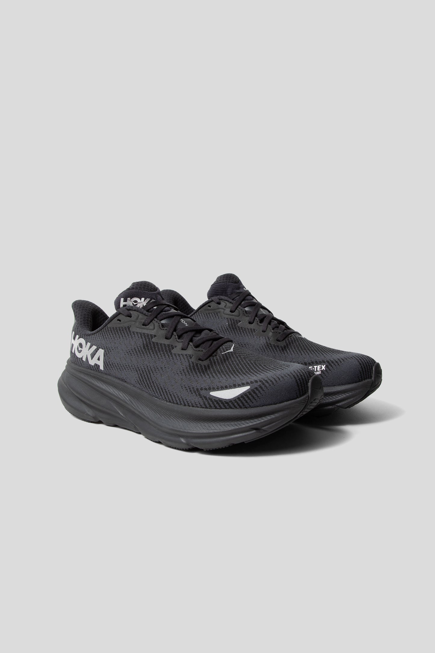 Hoka Hoka One One Clifton 9 GTX in Black