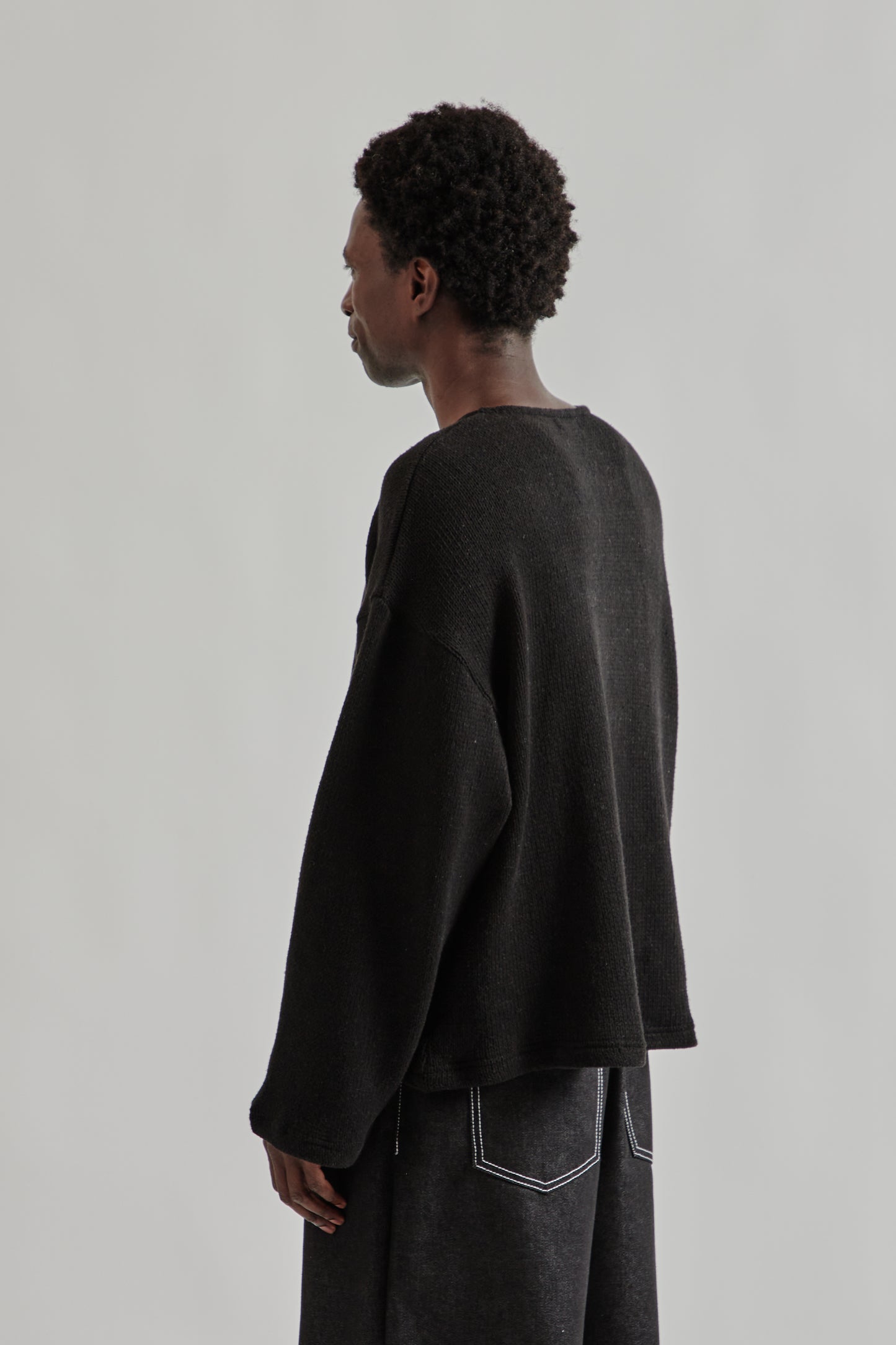 Estudio Niksen FW25 Crochet Boxy Sweater Black 4