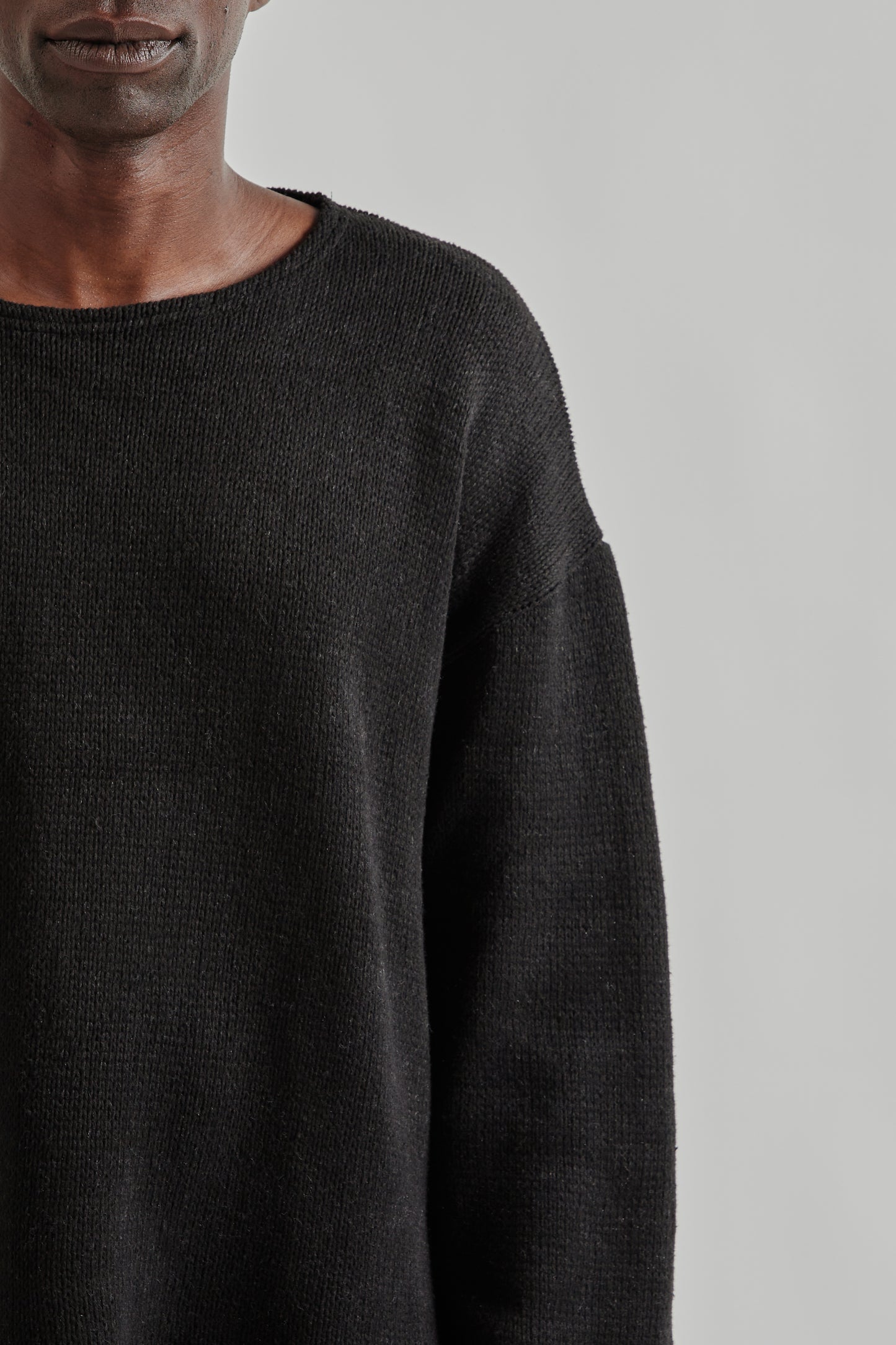 Estudio Niksen FW25 Crochet Boxy Sweater Black 7