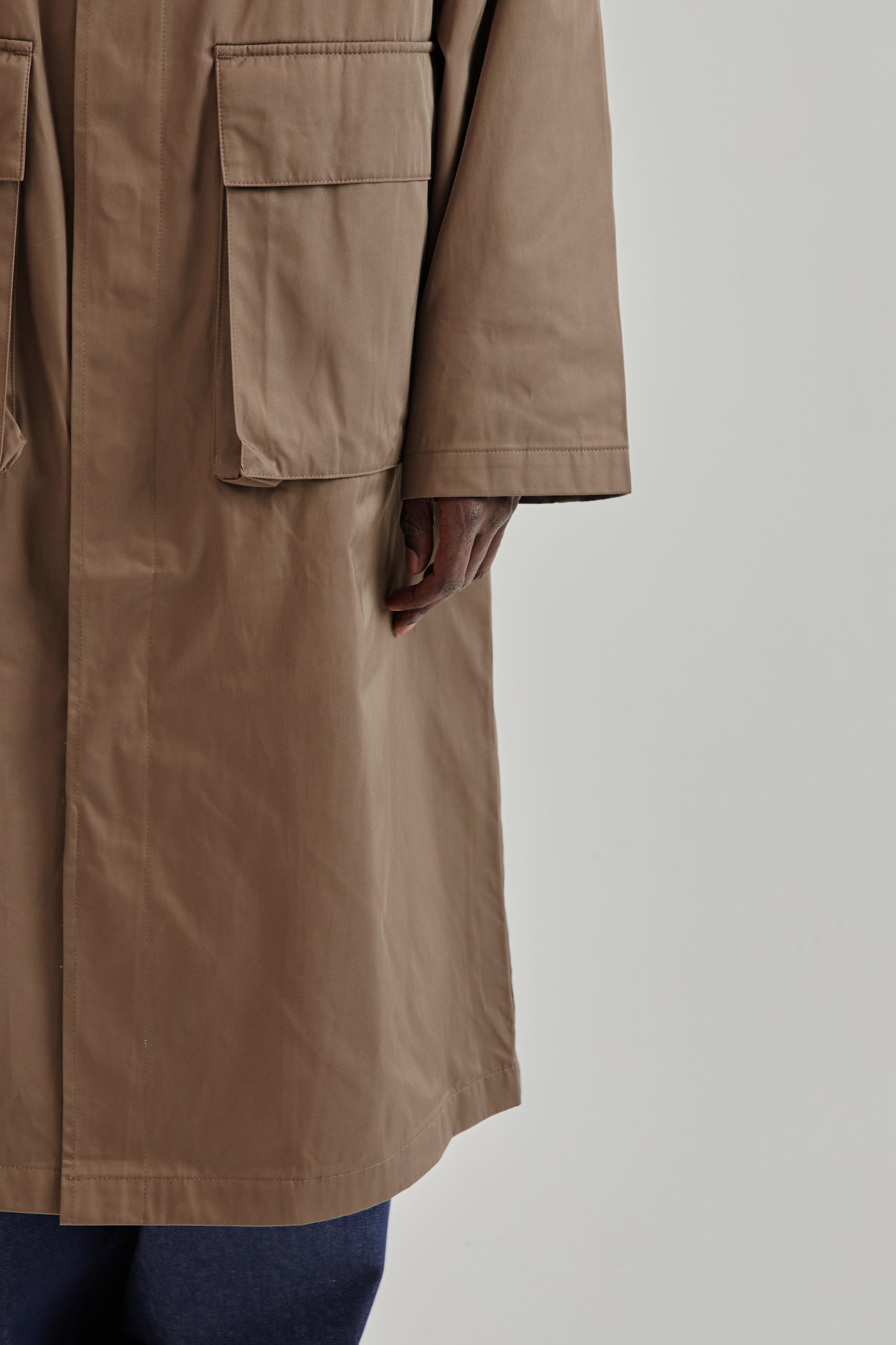 Estudio Niksen FW25 Mac Pocket Coat Khaki8