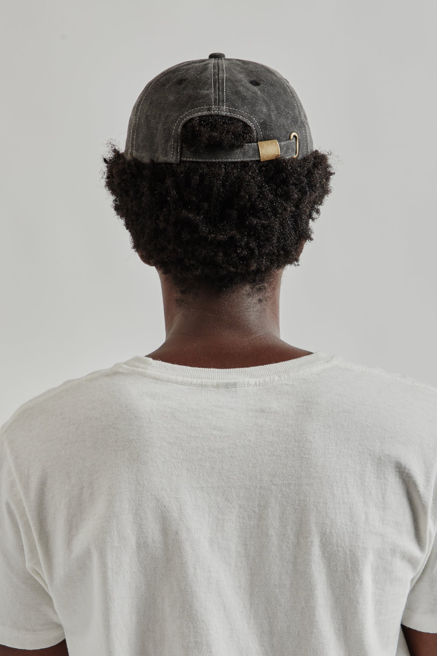 Estudio Niksen FW25 Niksen Strawberry Farm Cap Charcoal 3