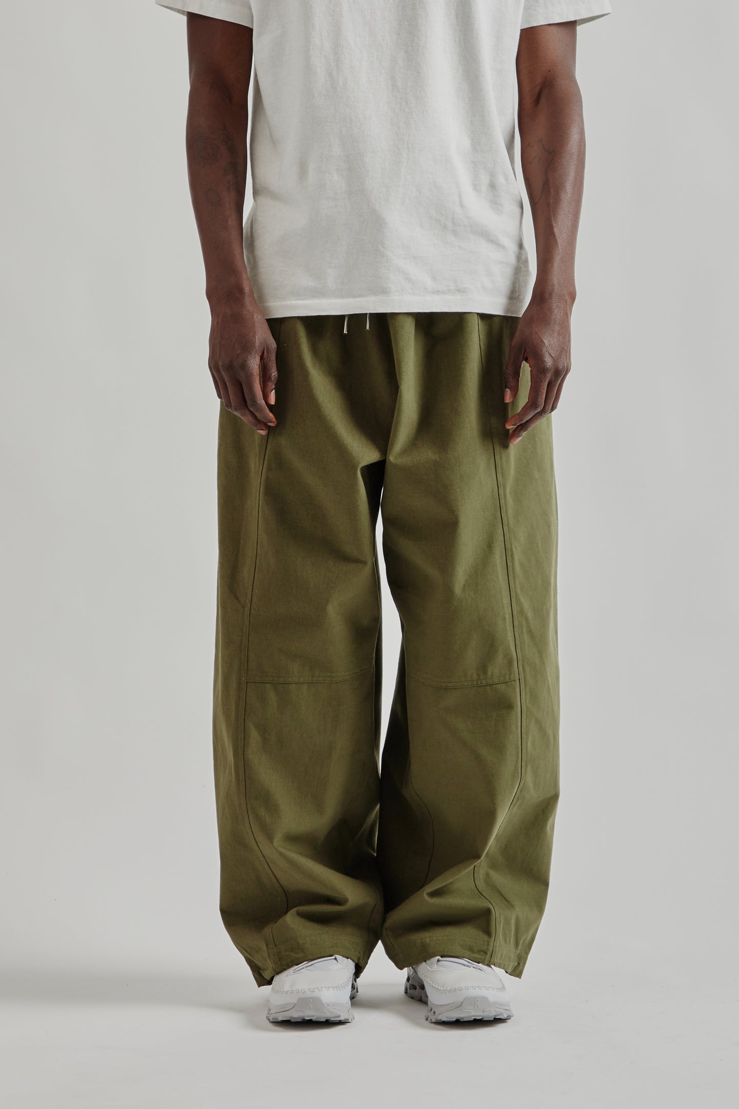 Estudio Niksen FW25 Panelled Balloon Pants Khaki 24