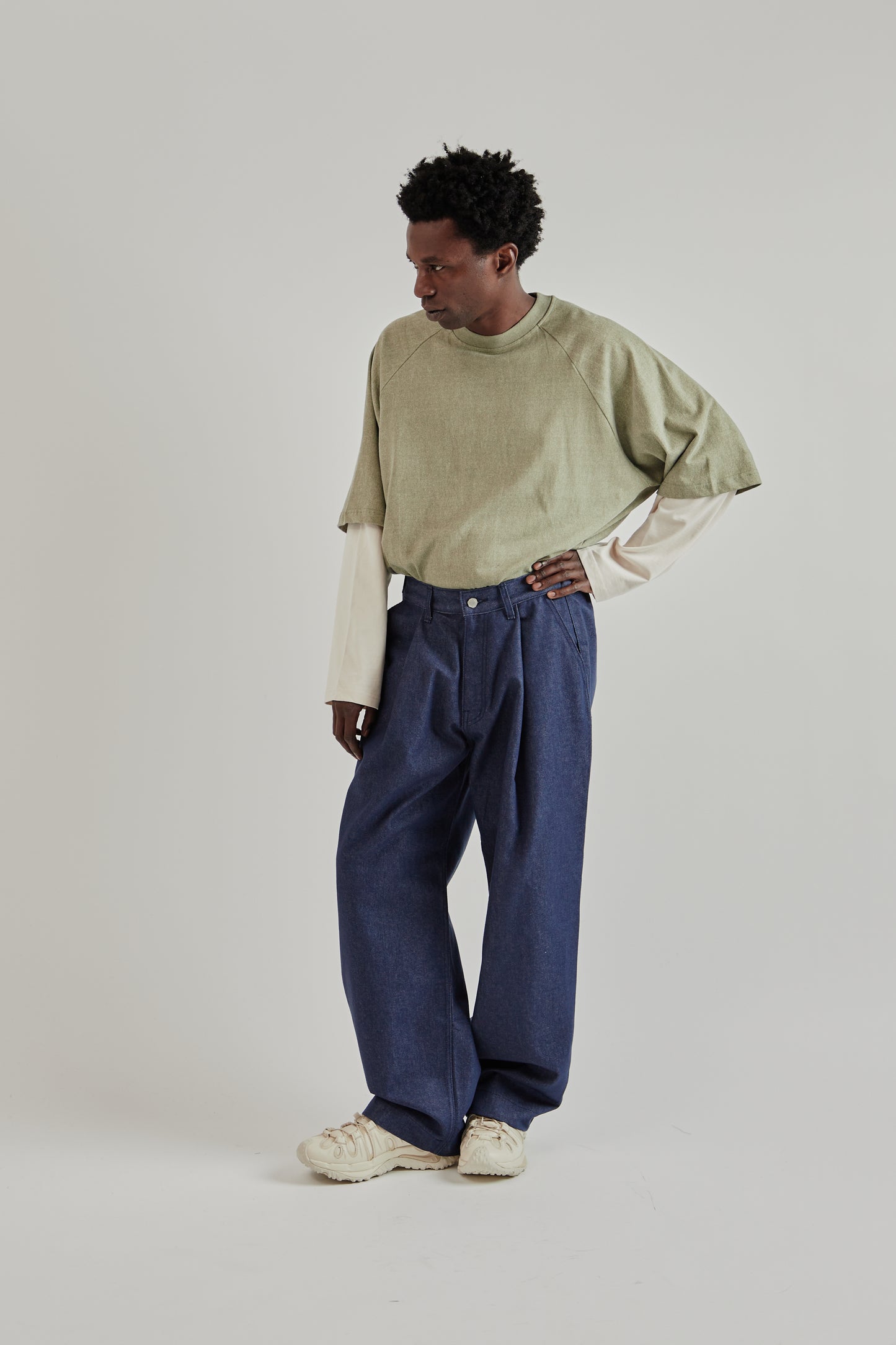 Estudio Niksen FW25 Pintuck Wide Jeans Indigo9