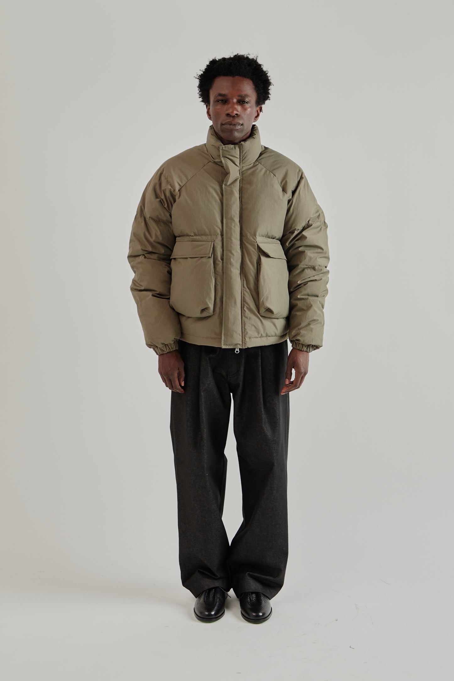 Estudio Niksen FW25 Raglan Puffer Jacket Beige1