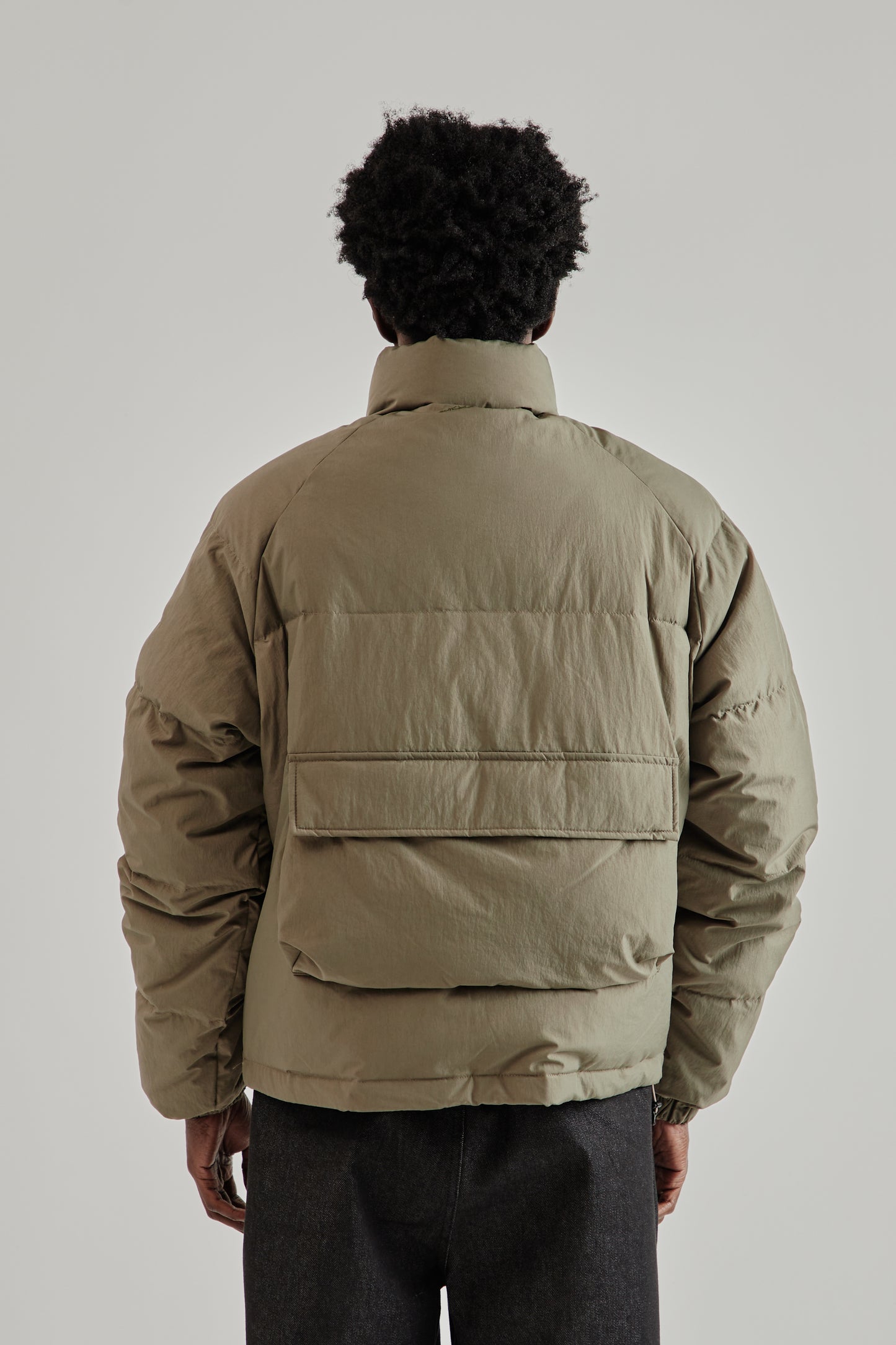 Estudio Niksen FW25 Raglan Puffer Jacket Beige5