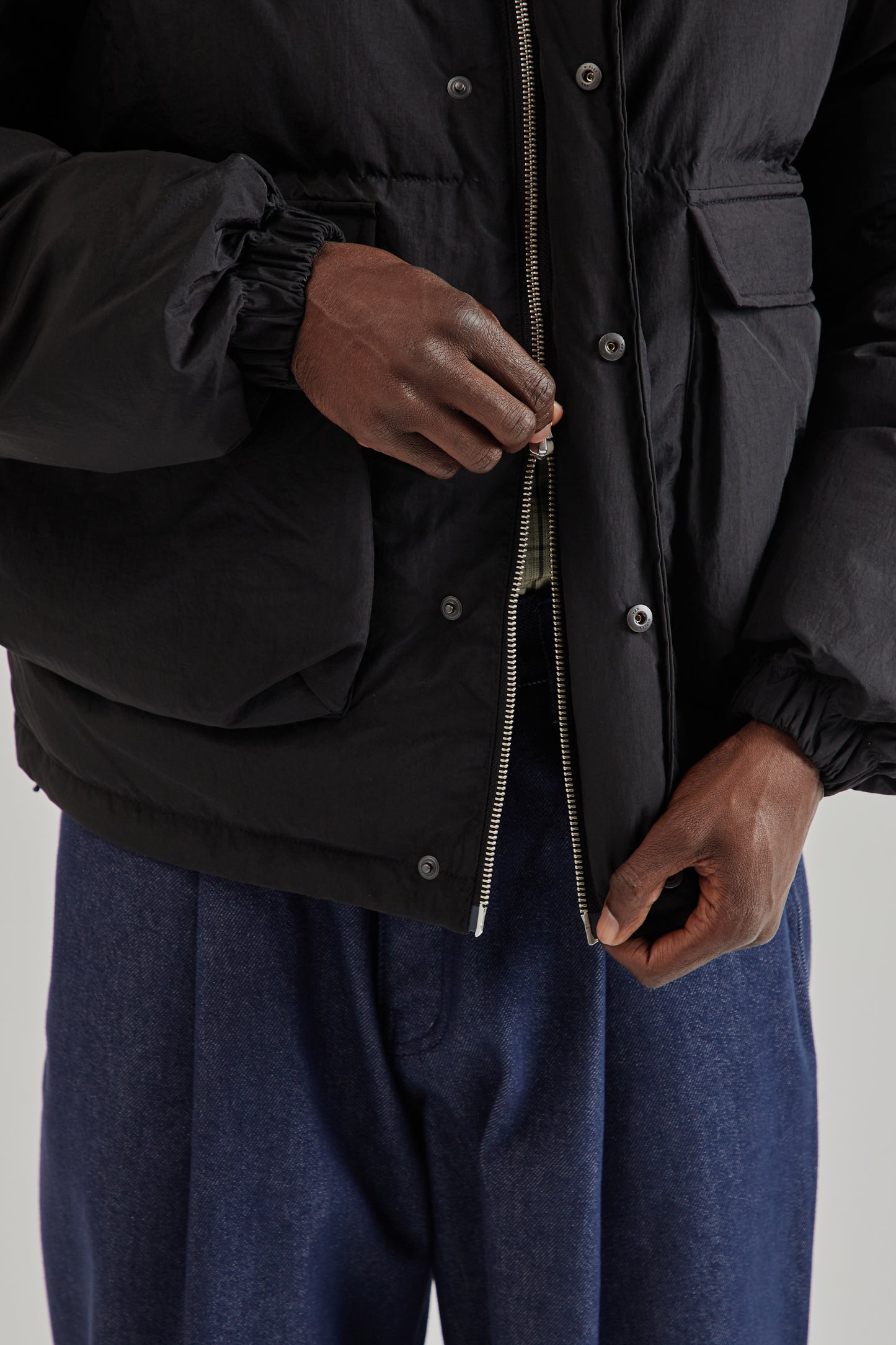 Estudio Niksen FW25 Raglan Puffer Jacket Black12
