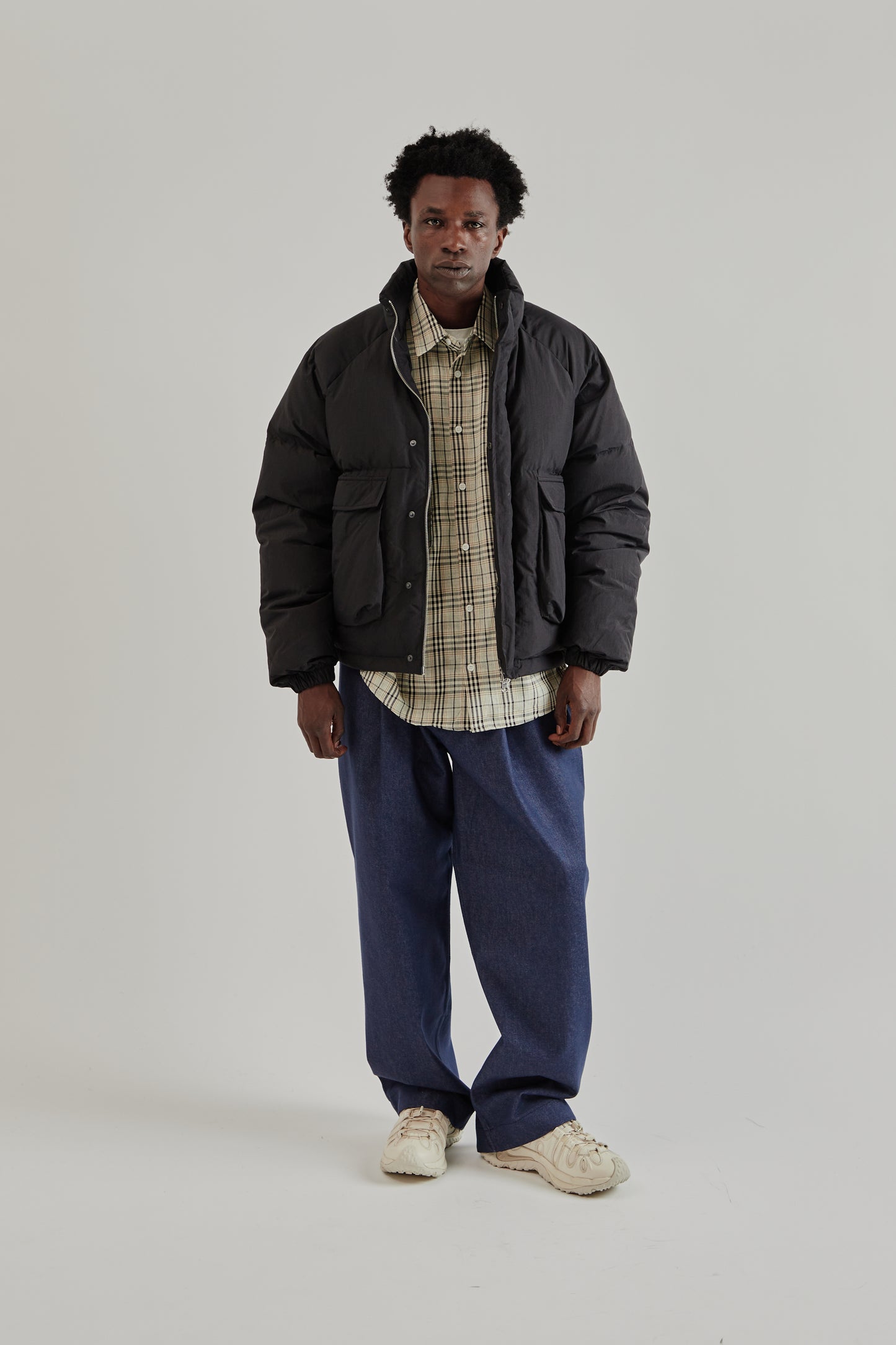Estudio Niksen FW25 Raglan Puffer Jacket Black14