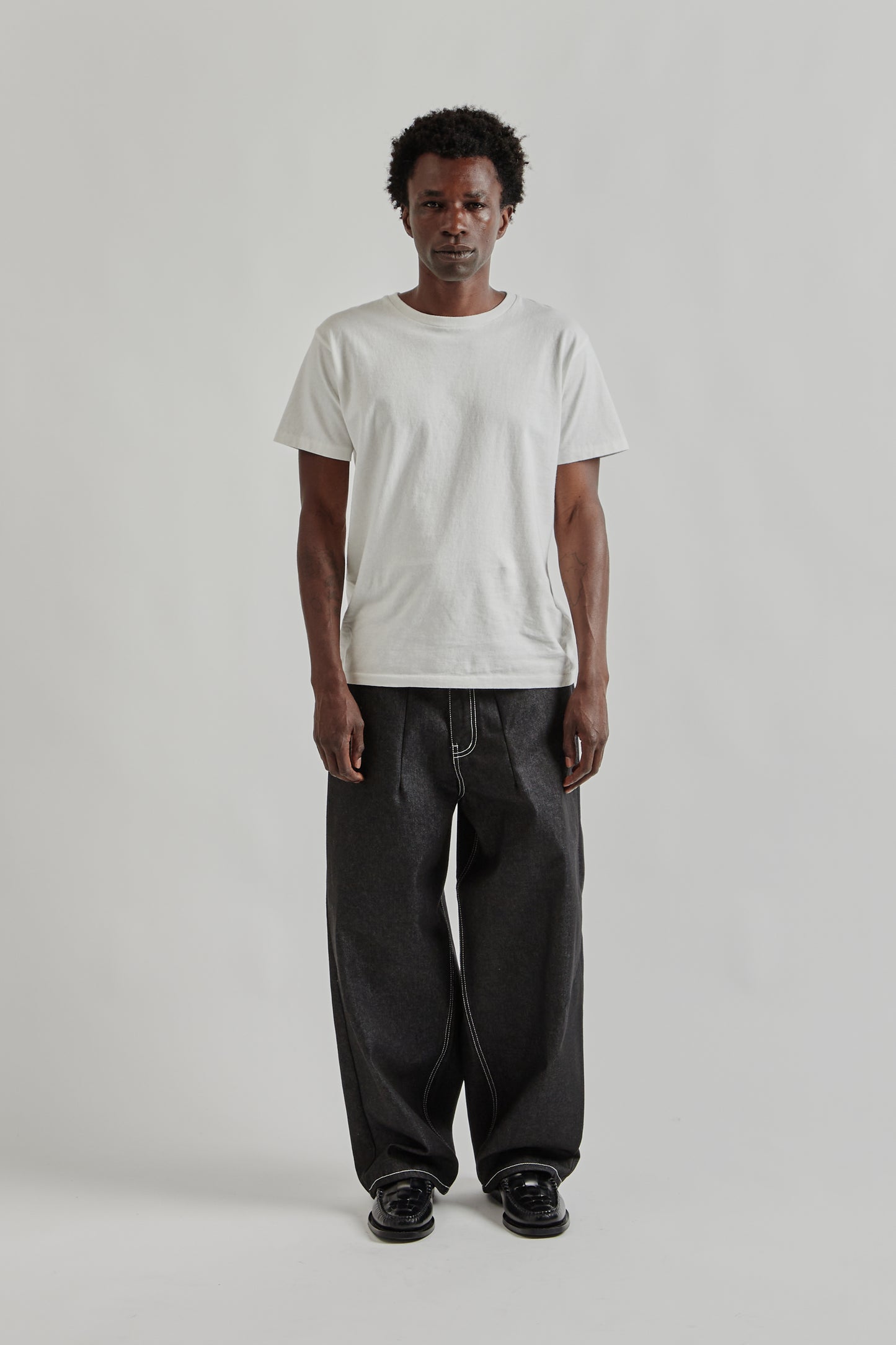 Estudio Niksen FW25 Raw Denim Balloon Jeans Black Raw Denim 1