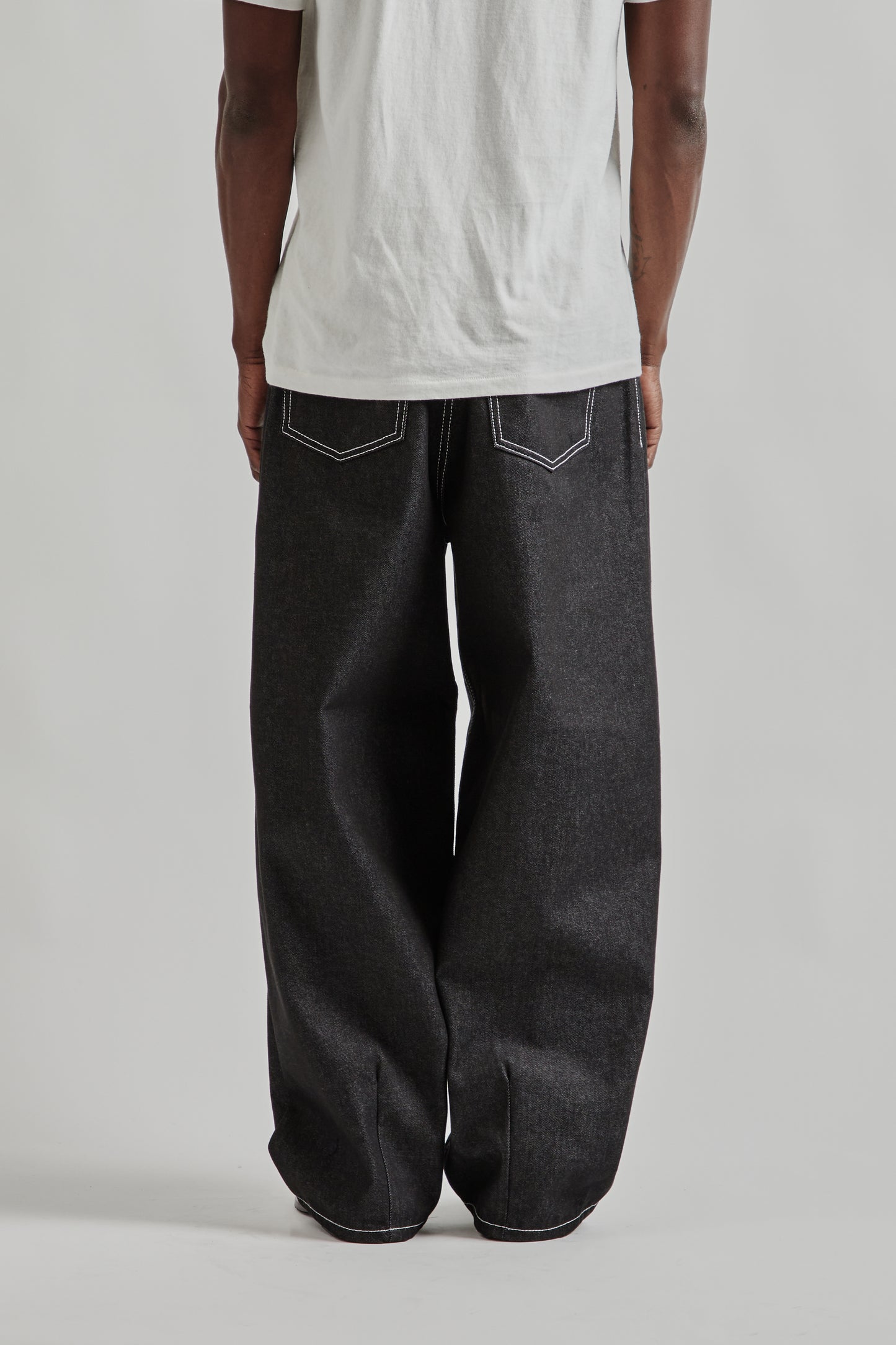 Estudio Niksen FW25 Raw Denim Balloon Jeans Black Raw Denim 4