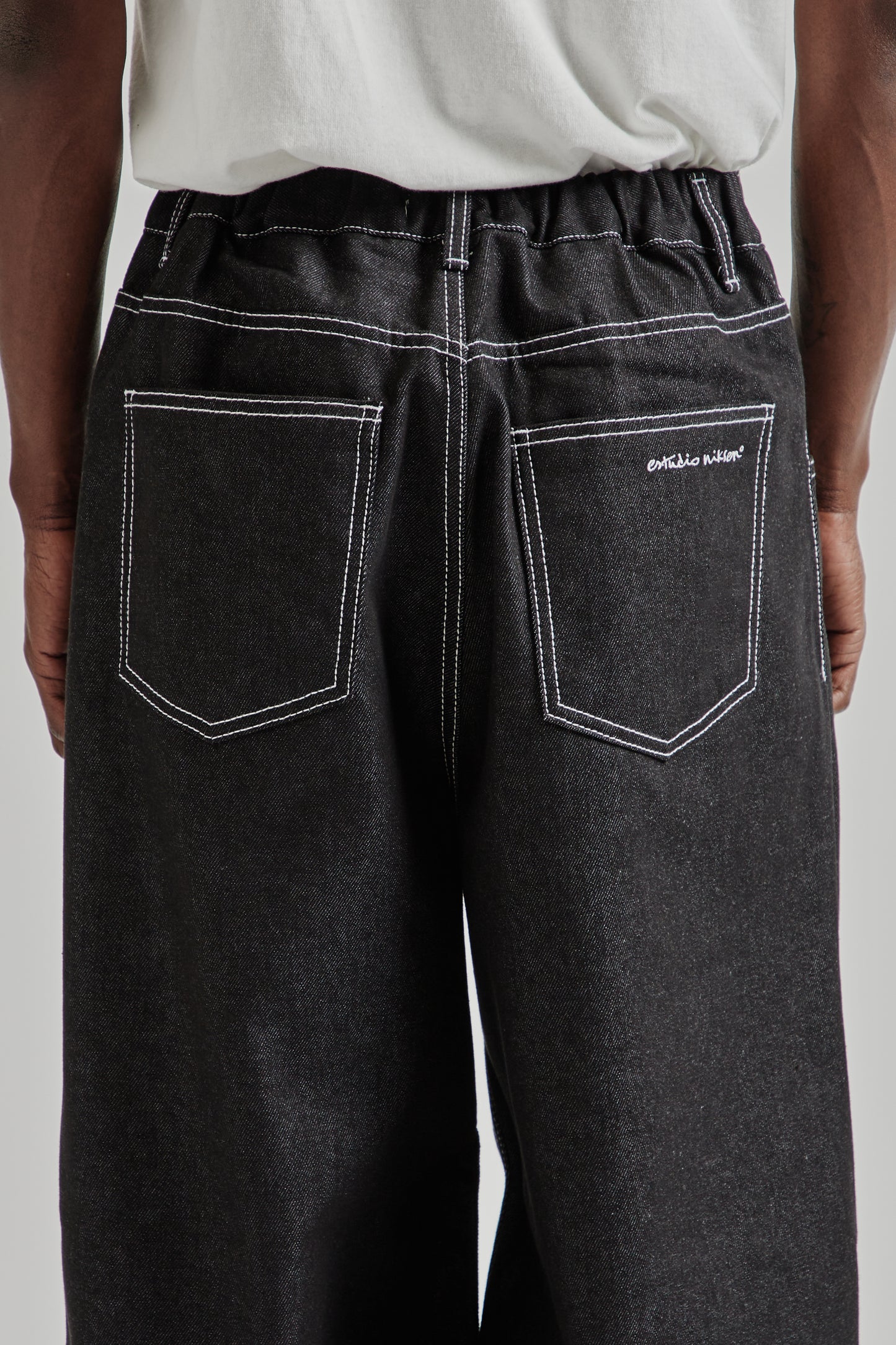 Estudio Niksen FW25 Raw Denim Balloon Jeans Black Raw Denim 8