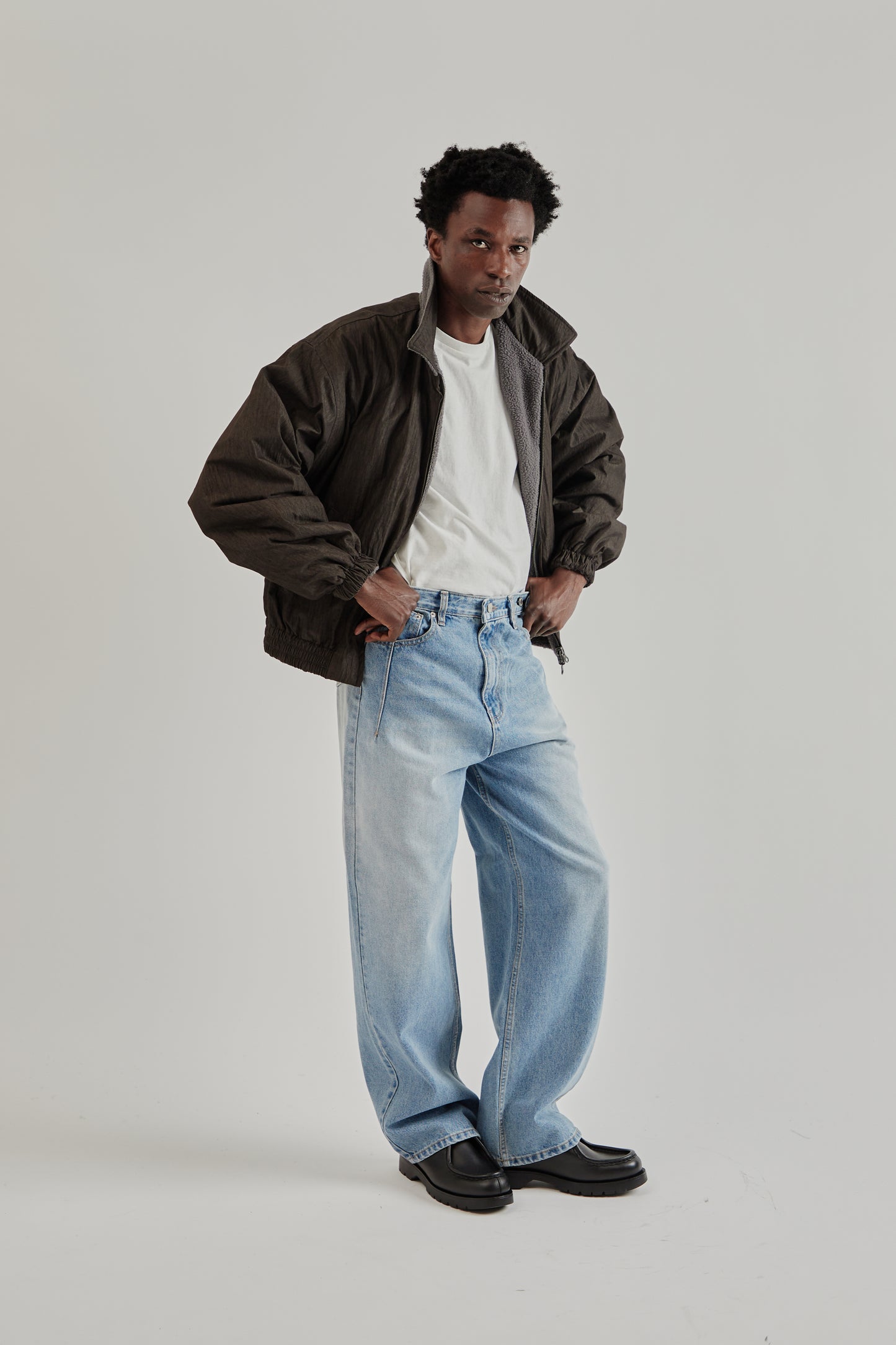 Estudio Niksen FW25 Reversible Bomber Jacket Grey11