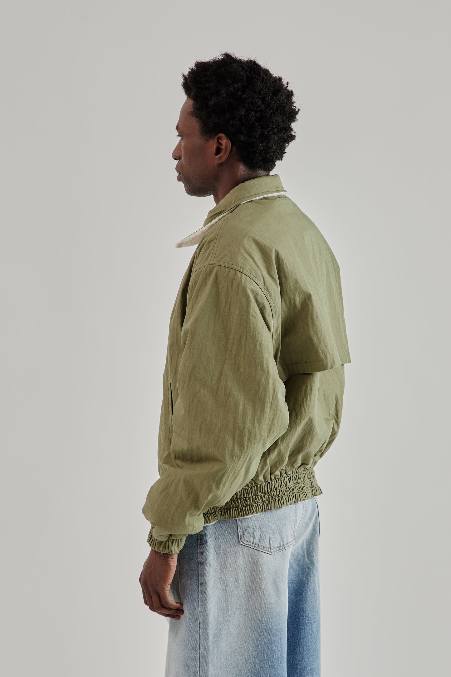 Estudio Niksen FW25 Reversible Bomber Jacket Khaki1