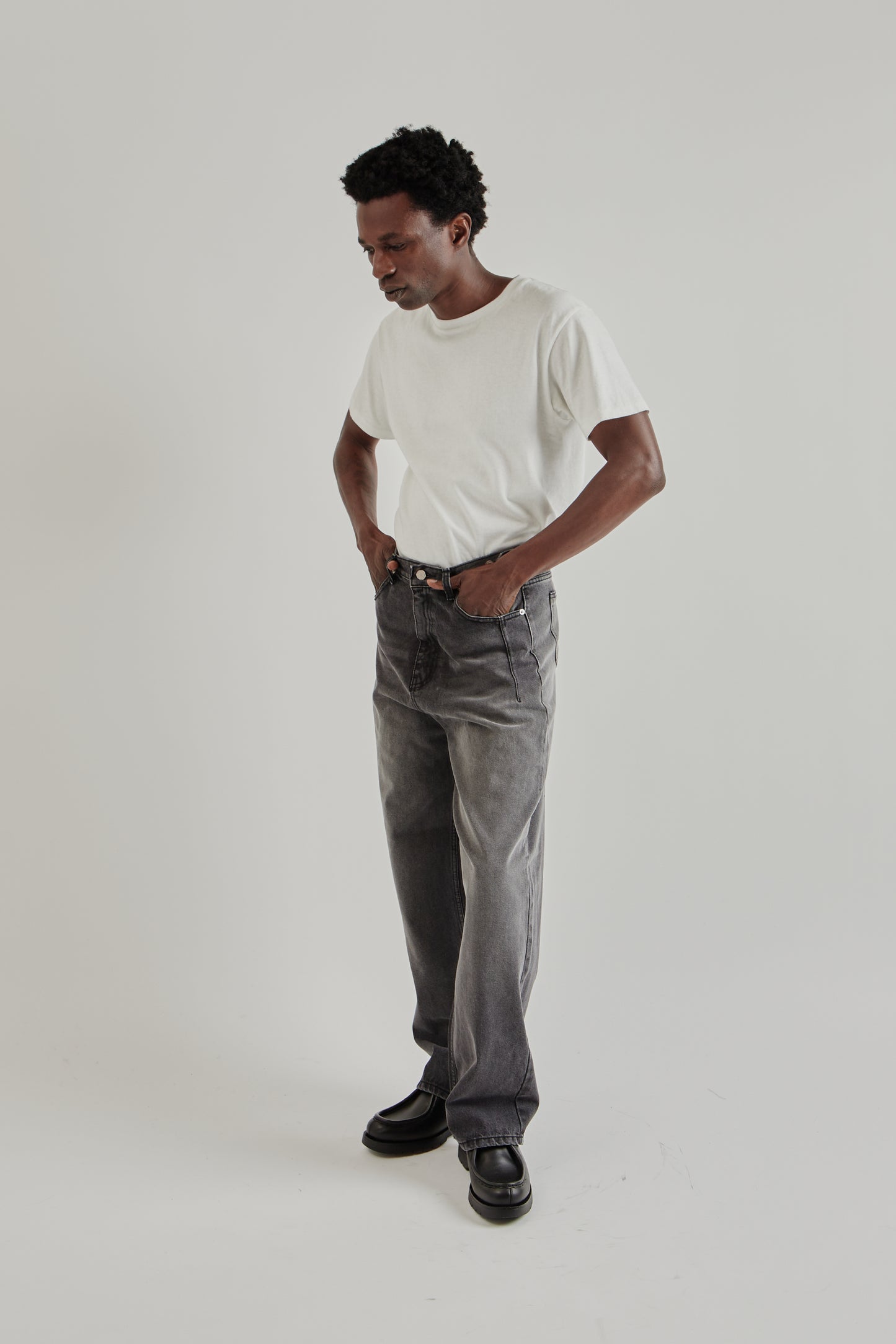 Estudio Niksen FW25 Side-Button Denim Jeans Black Denim9