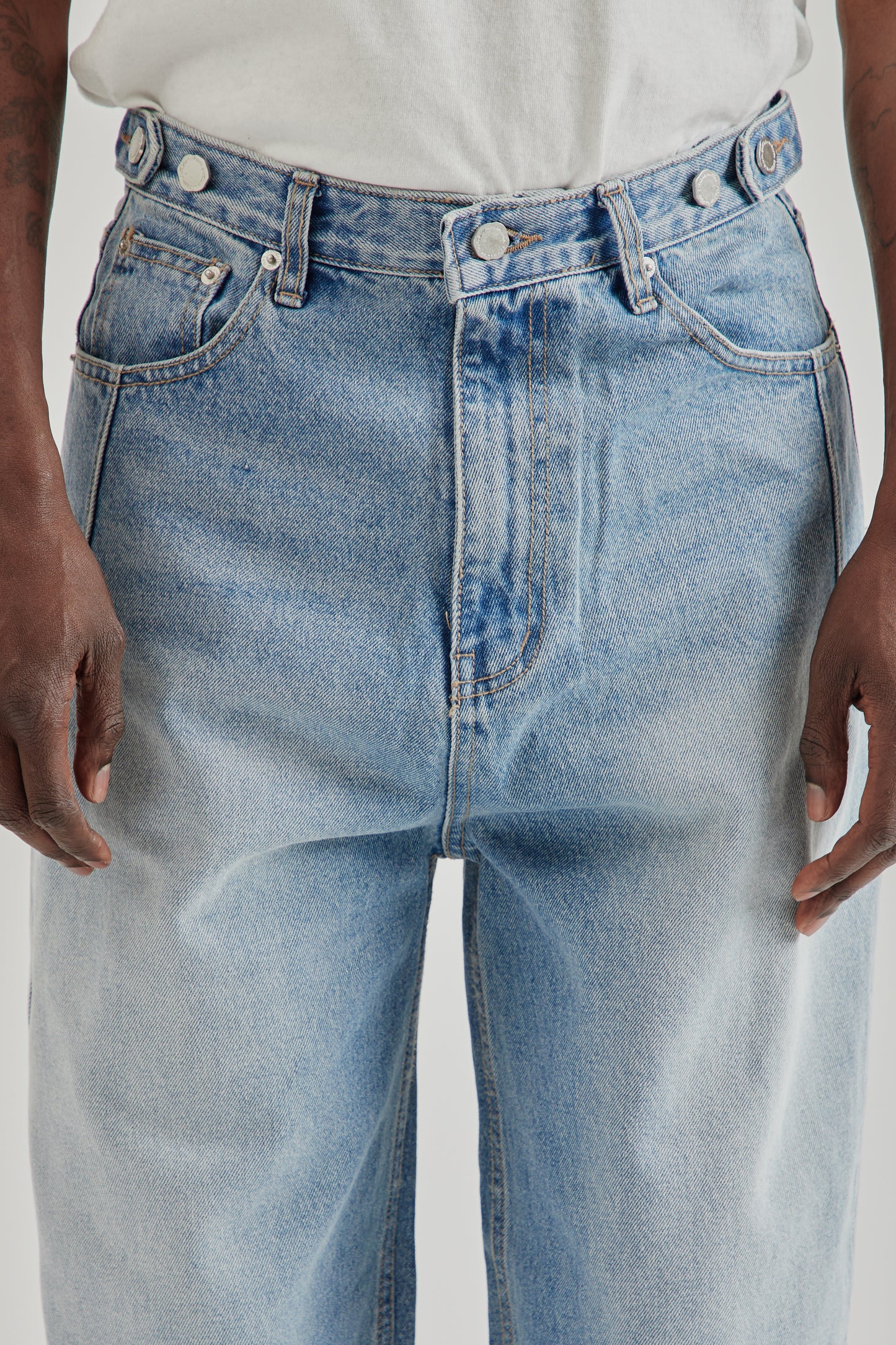 Estudio Niksen FW25 Side-Button Denim Jeans Blue7
