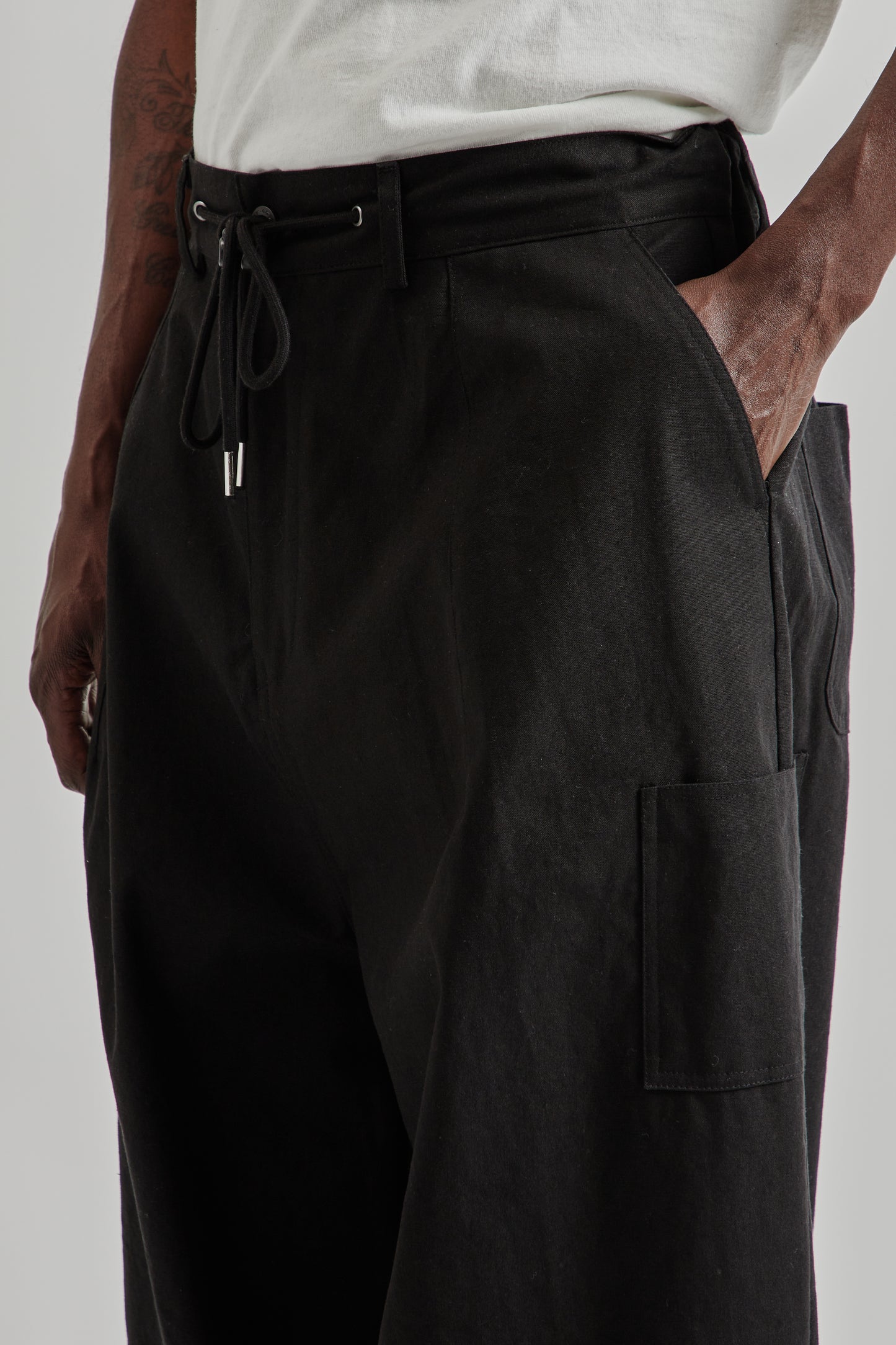 Estudio Niksen FW25 Stopper Balloon Trousers Black 13