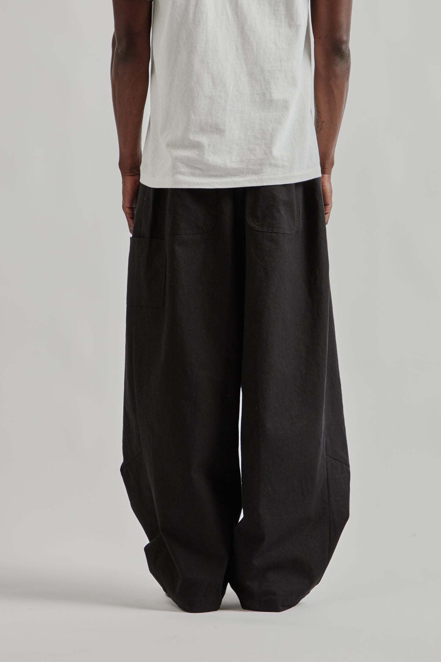 Estudio Niksen FW25 Stopper Balloon Trousers Black 4