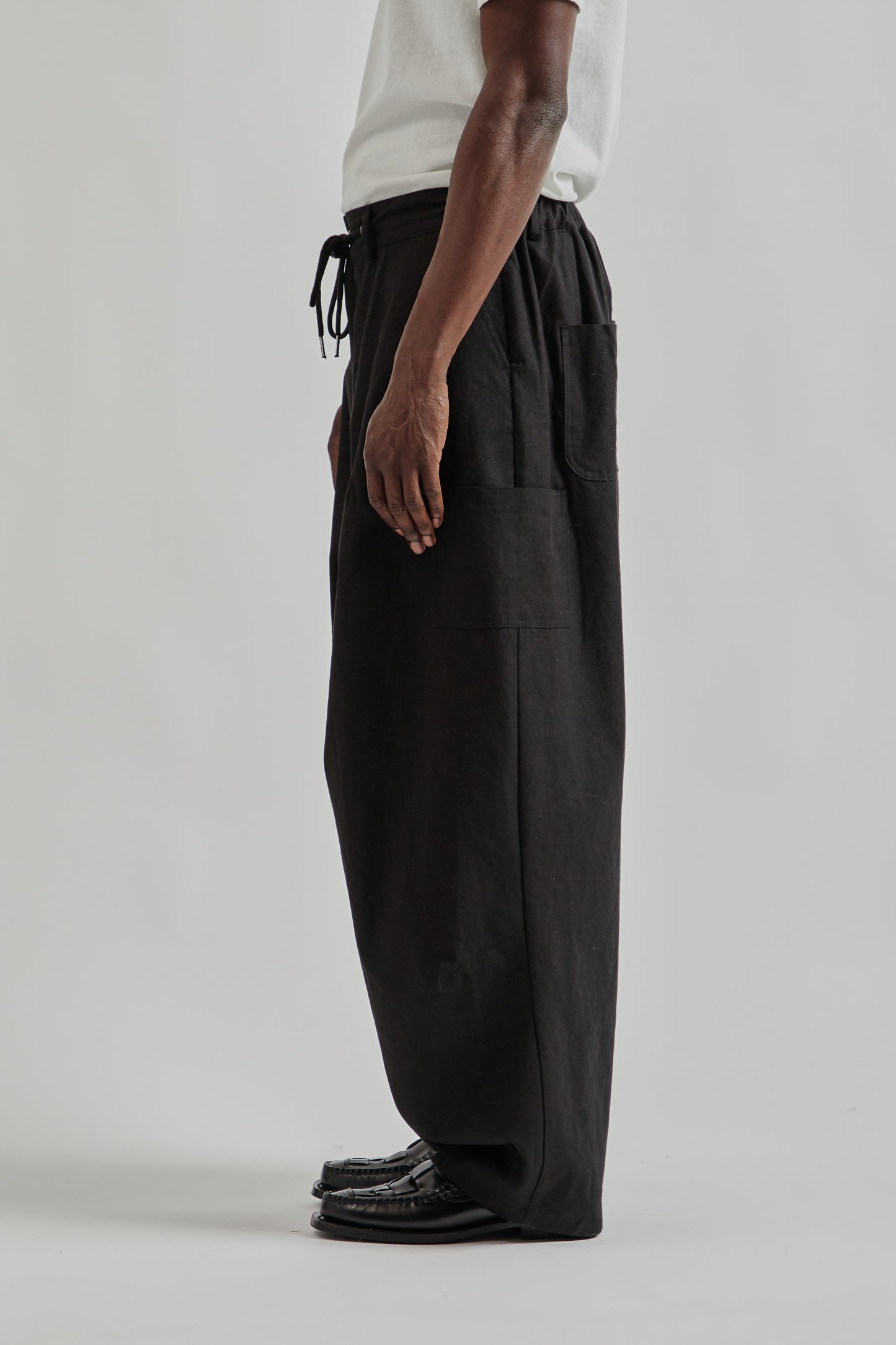 Estudio Niksen FW25 Stopper Balloon Trousers Black 9