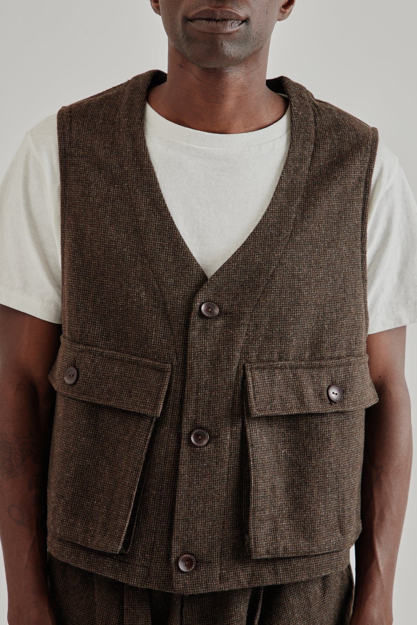 Estudio Niksen FW25 Wool Pocket Vest Brown6