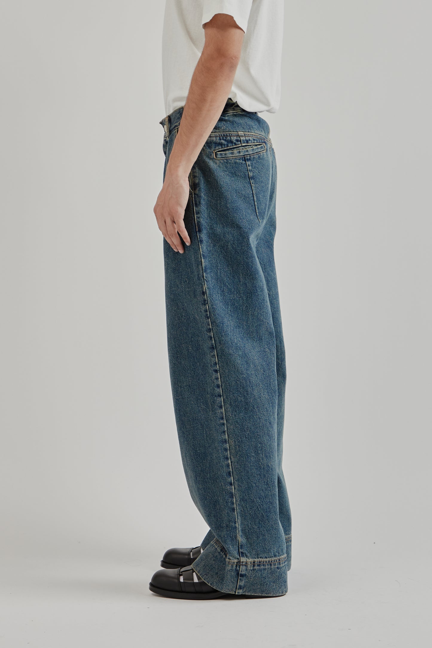 Big Hem Denim Jeans - Blue Wash