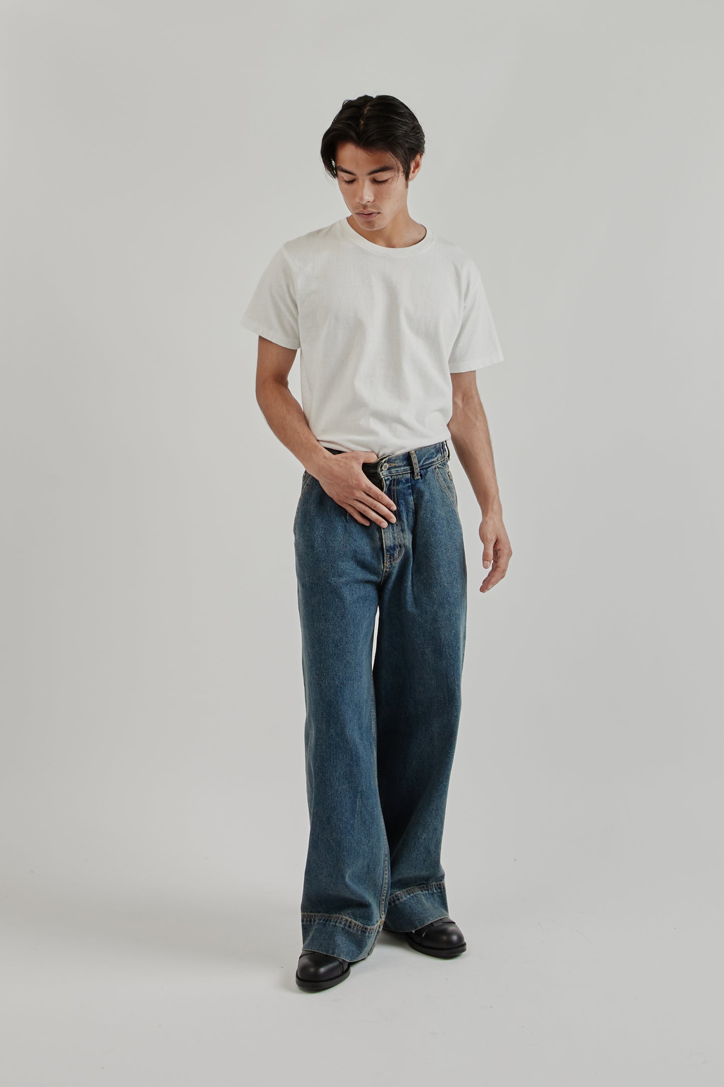 Big Hem Denim Jeans - Blue Wash