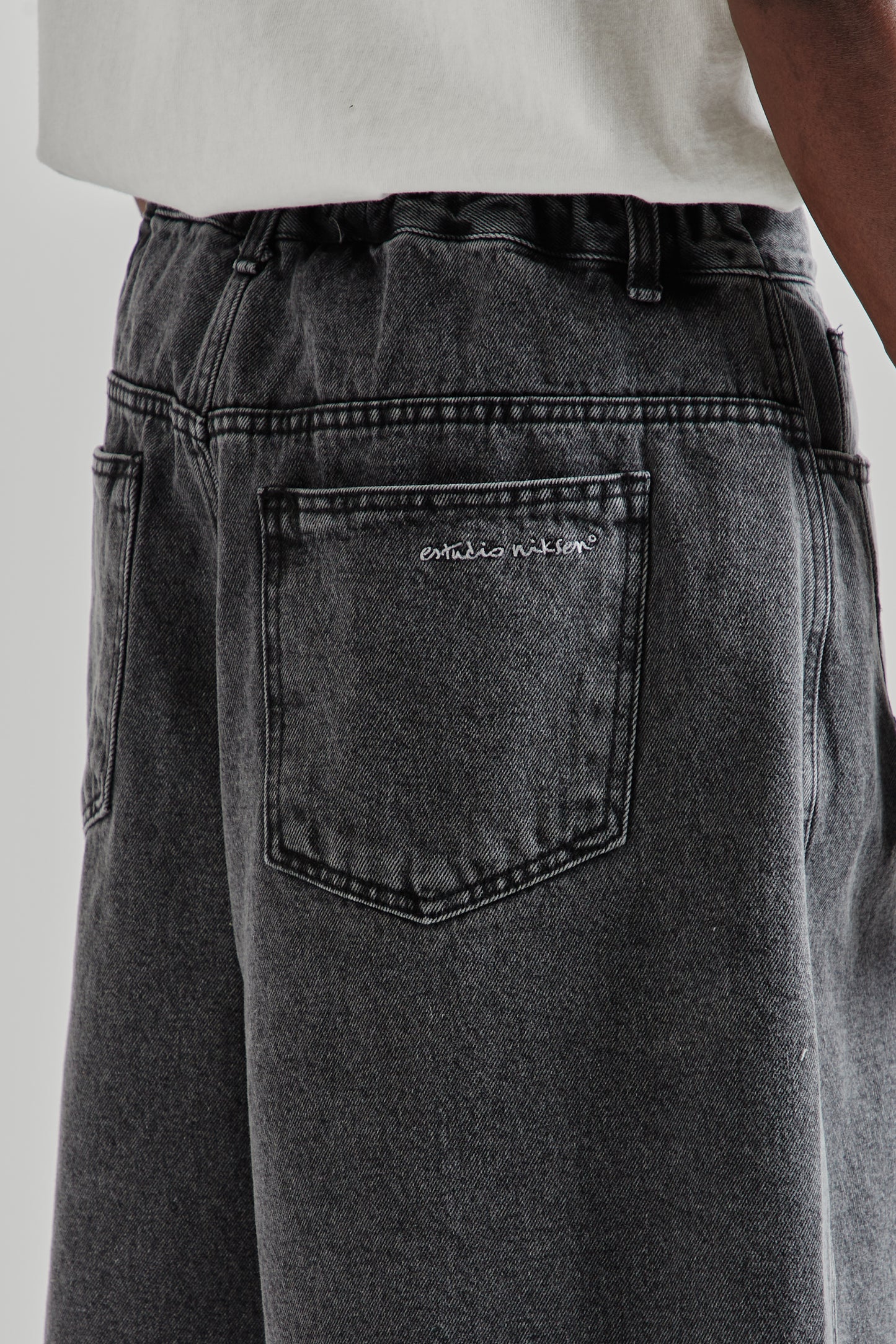 Half-Dart Denim Shorts - Black
