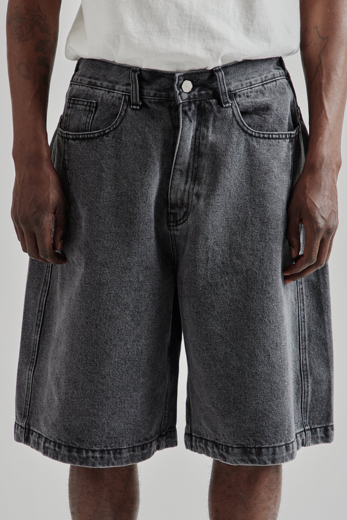 Half-Dart Denim Shorts - Black