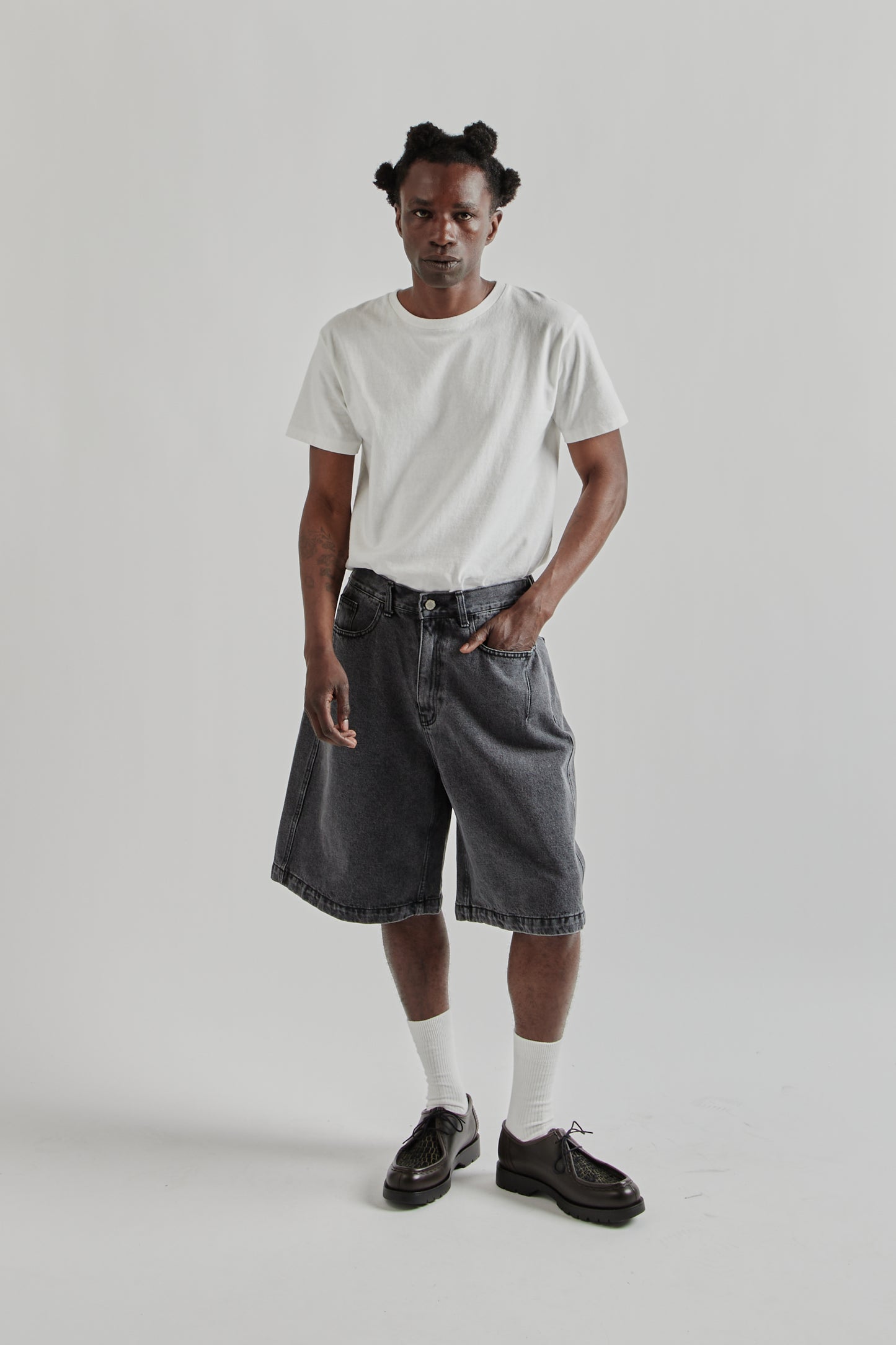 Estudio Niksen SS25 Half Dart Denim Shorts Black 9