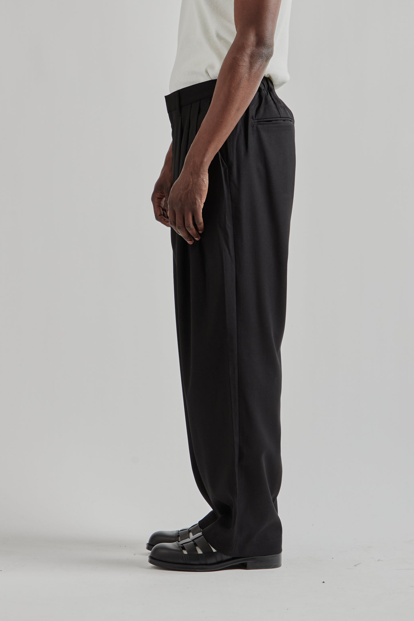 Pintuck Wide Trousers - Black