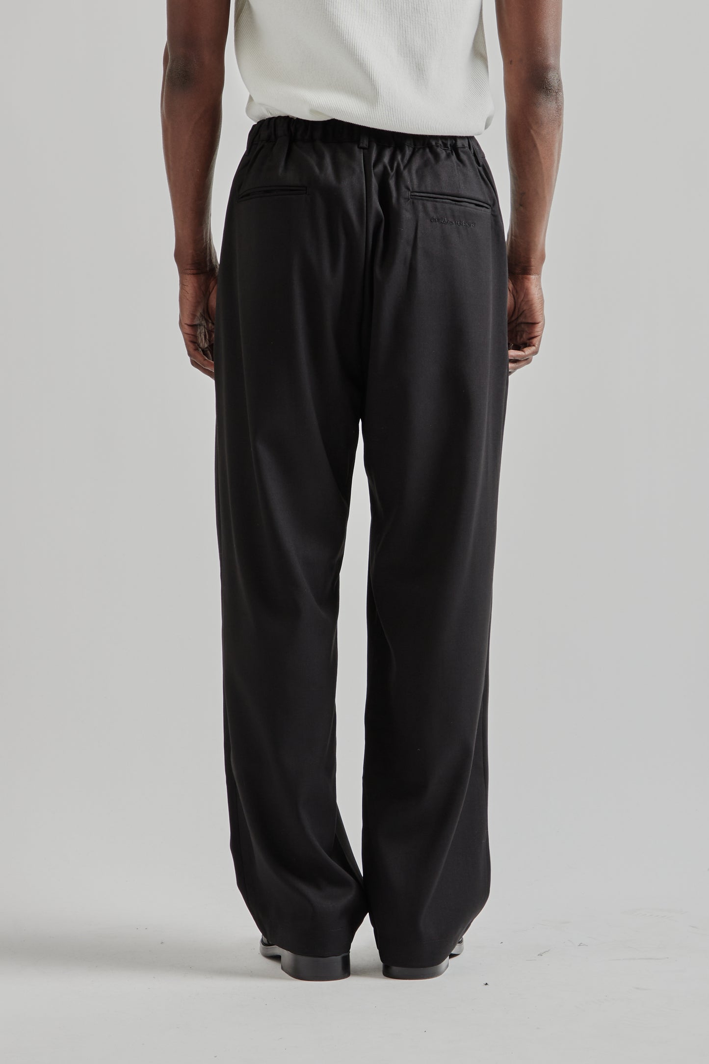 Pintuck Wide Trousers - Black