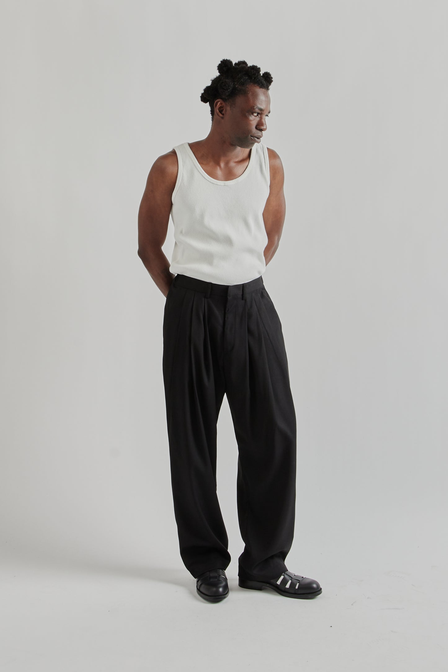 Estudio Niksen SS25 Pintuck Wide Trousers Black 9