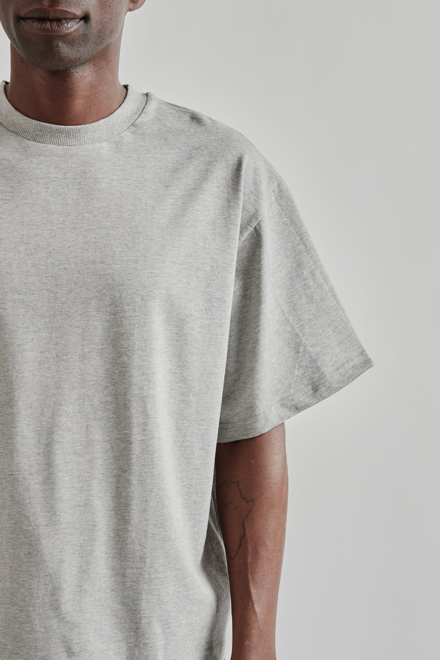 Signature Cropped Tee - Grey